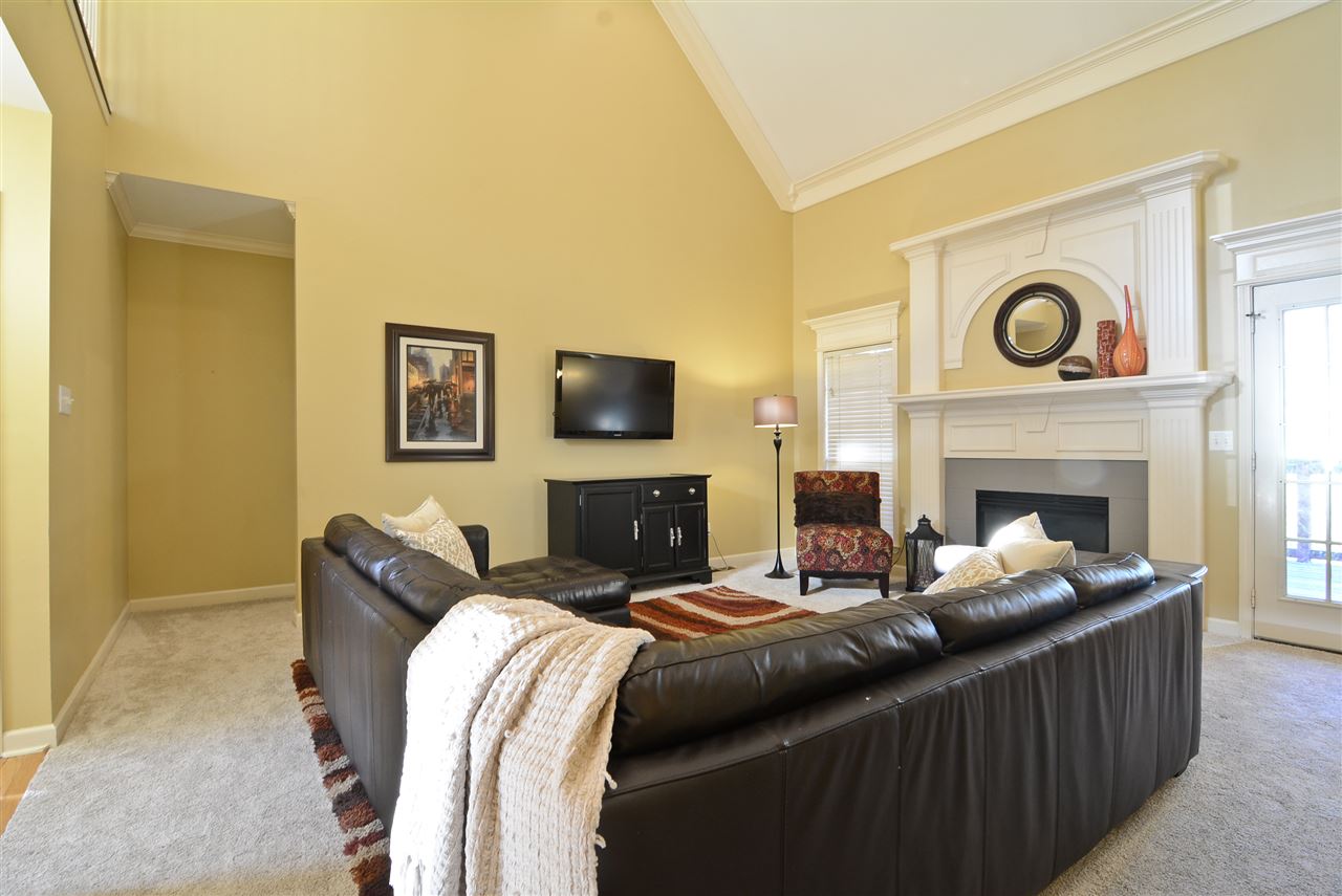 CHENAL VALLEY DUQUESNE COMMUNITY - Residential