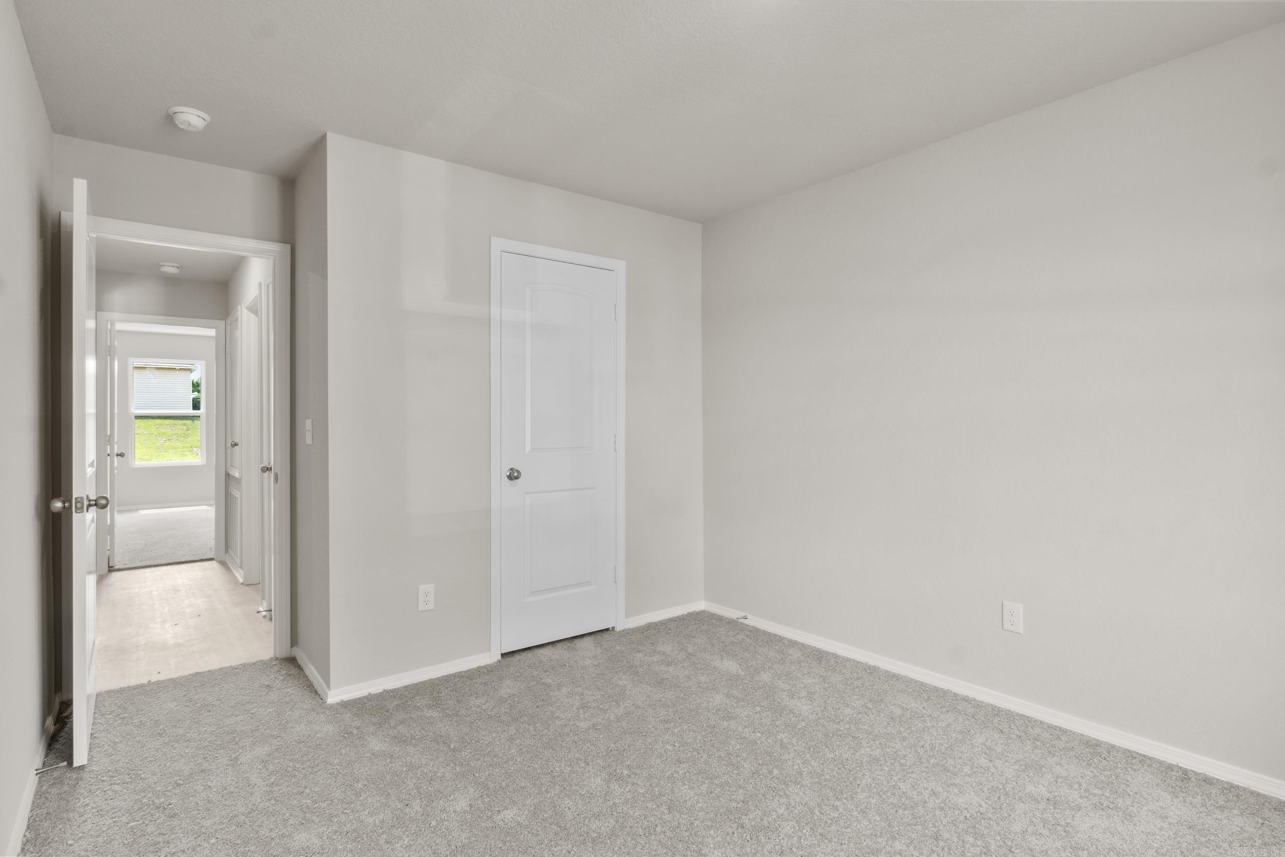 DEERFIELD ESTATES - Residential