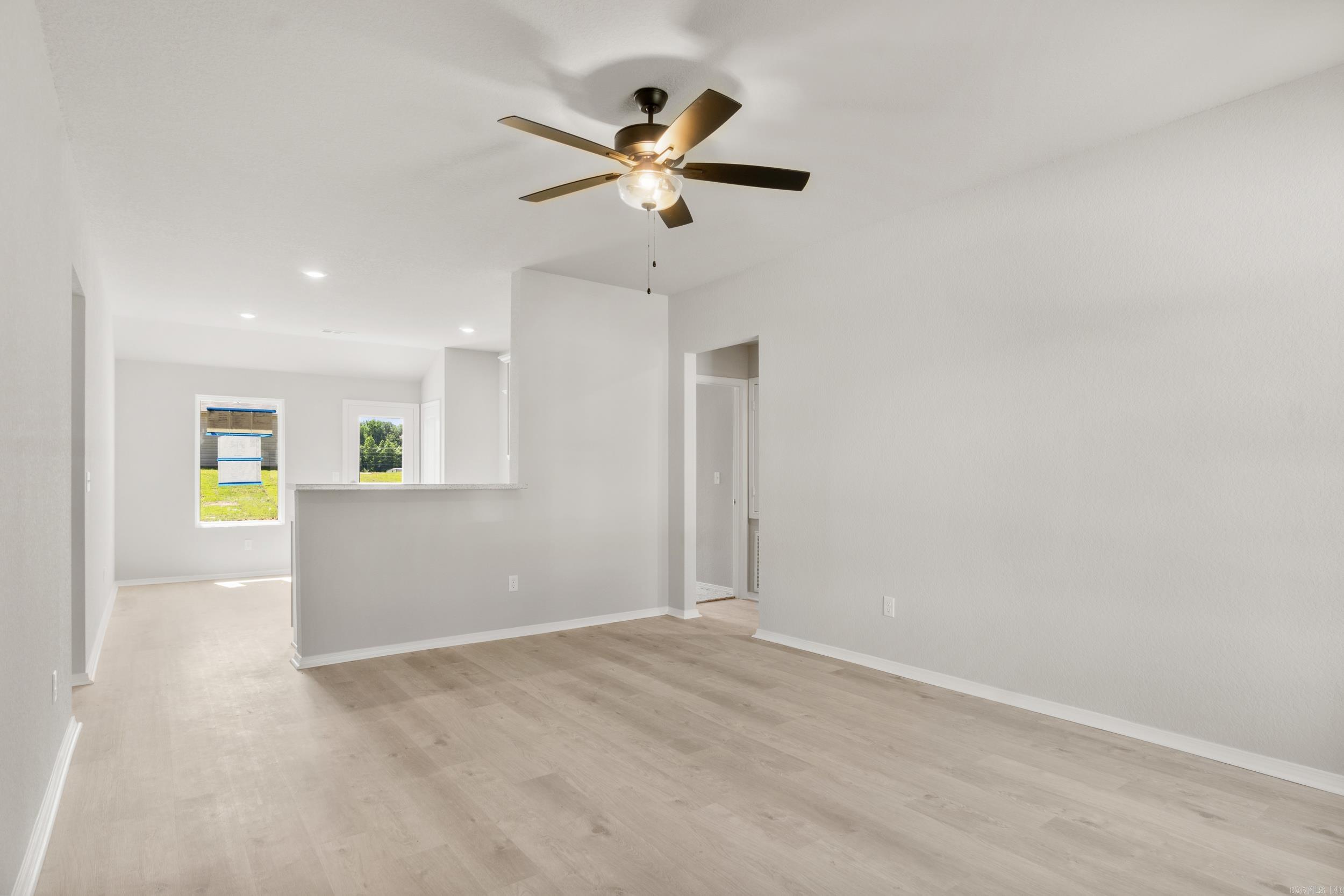 DEERFIELD ESTATES - Residential