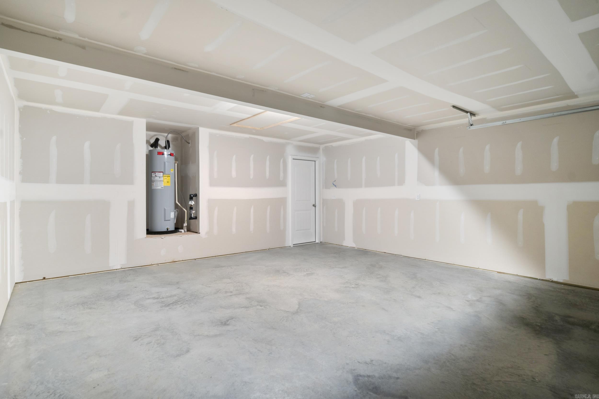 DEERFIELD ESTATES - Residential