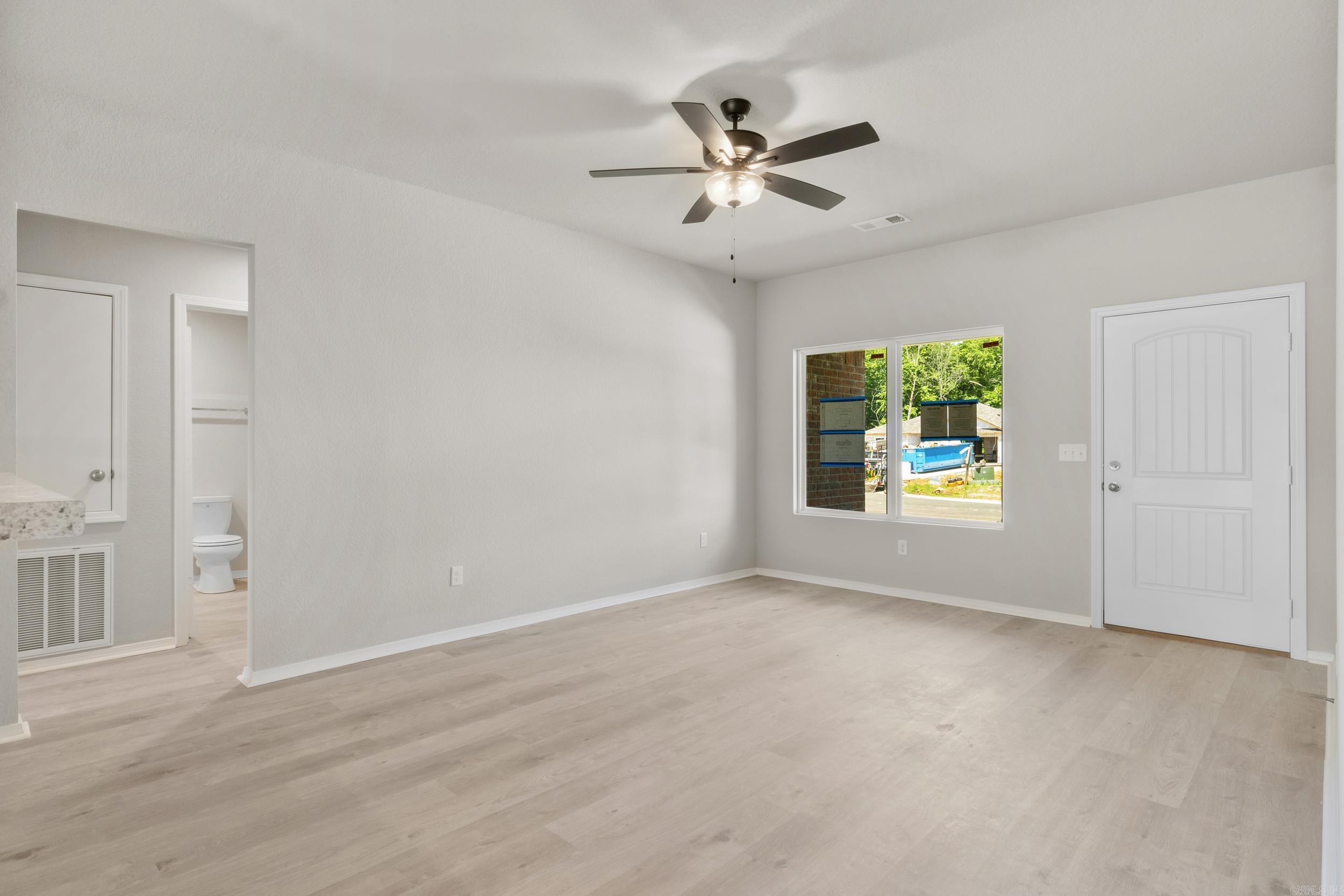 DEERFIELD ESTATES - Residential