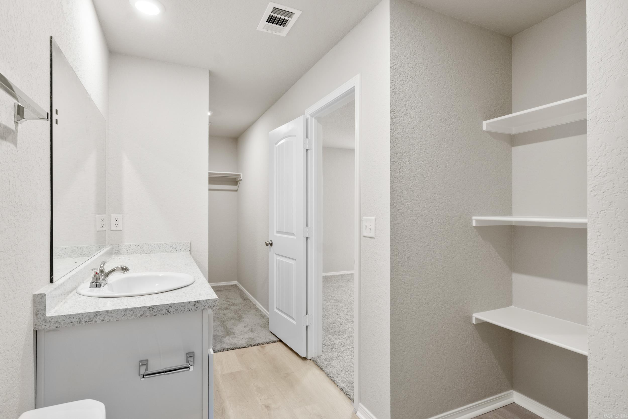 DEERFIELD ESTATES - Residential