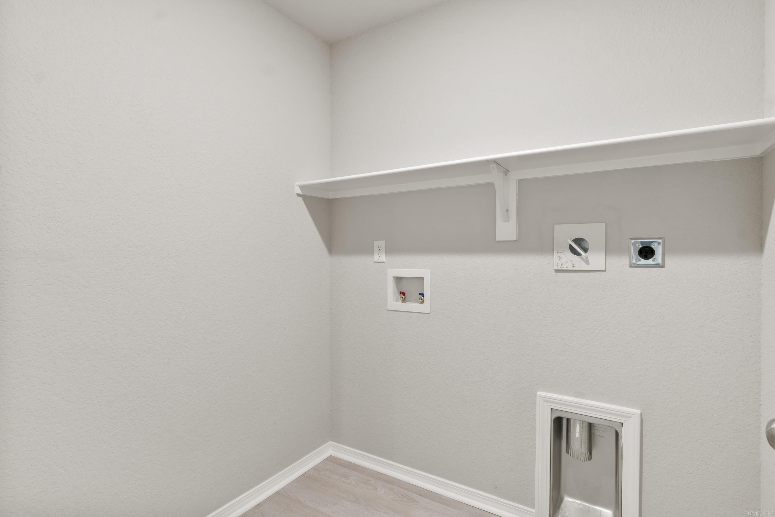 DEERFIELD ESTATES - Residential