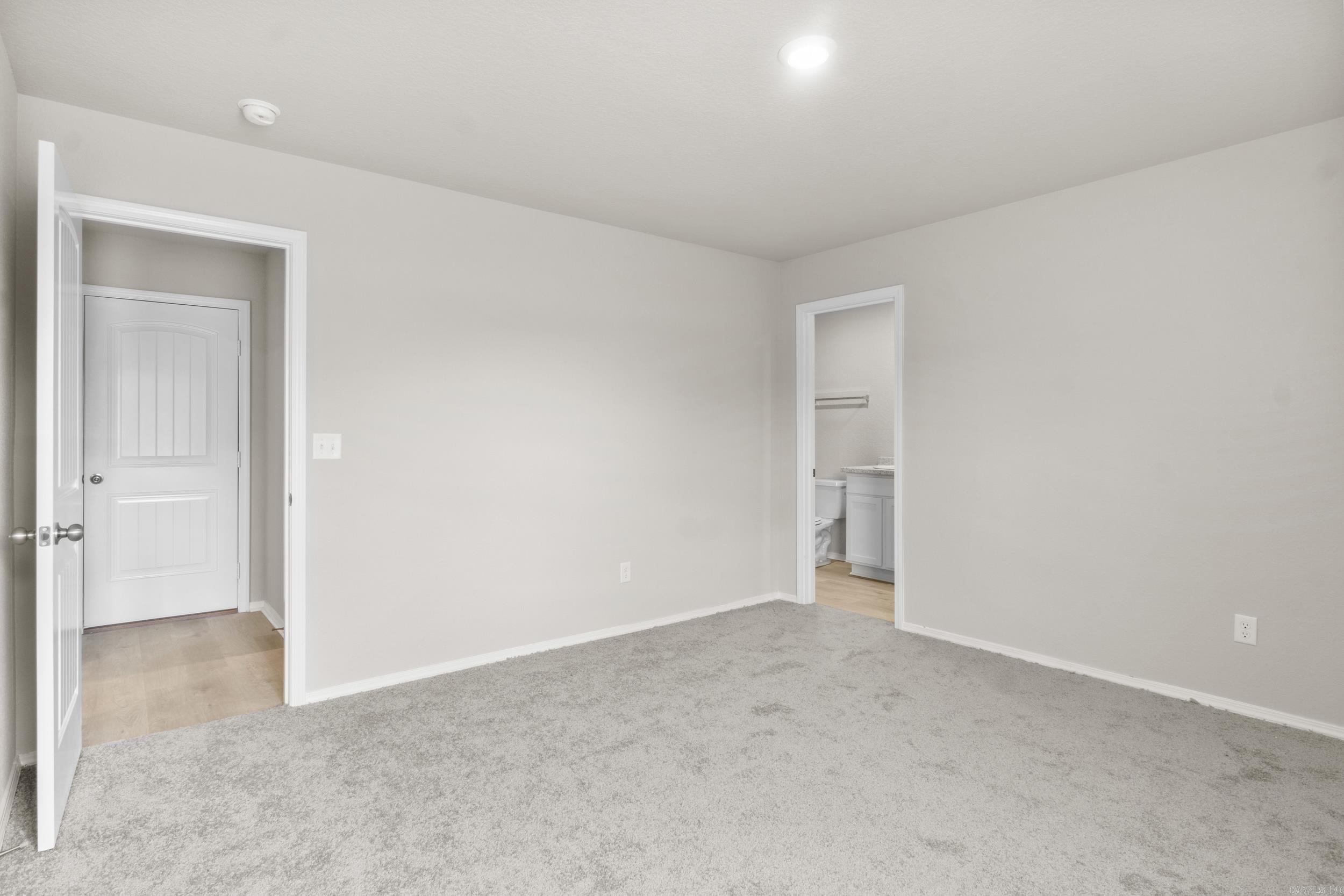 DEERFIELD ESTATES - Residential