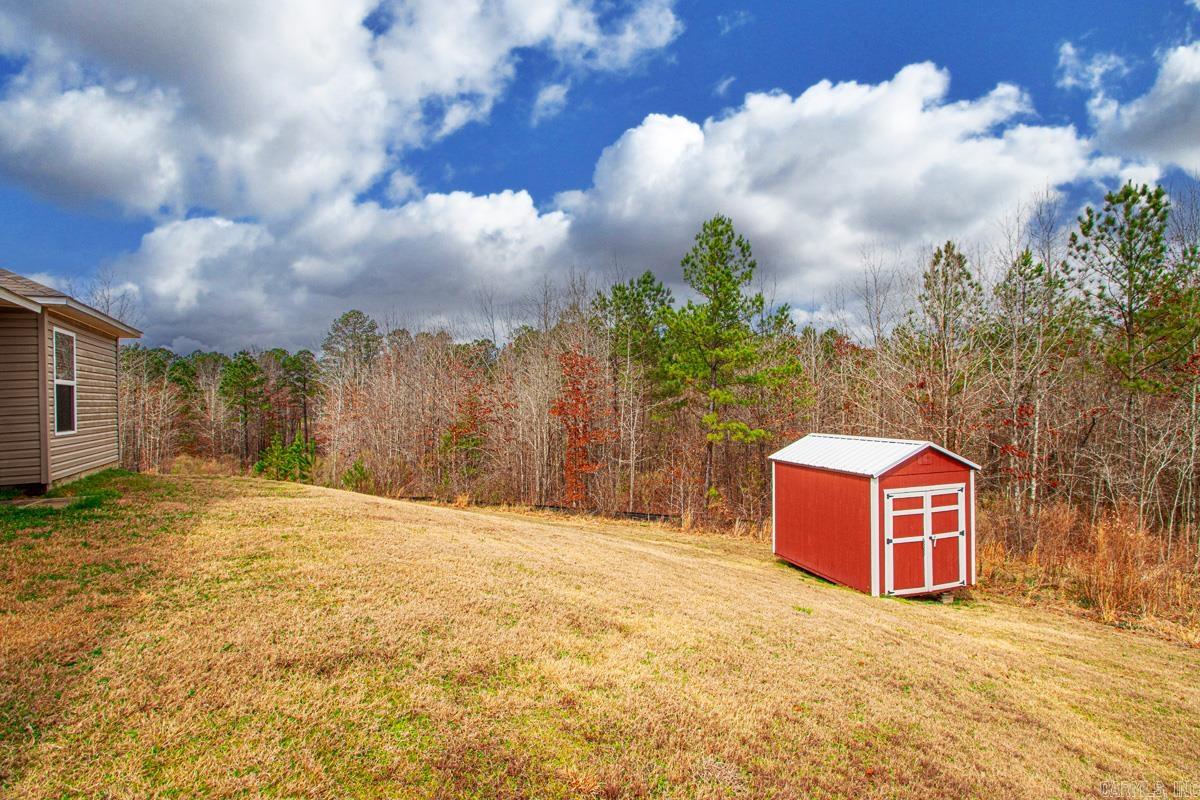 PARKWAY MEADOWS - Residential