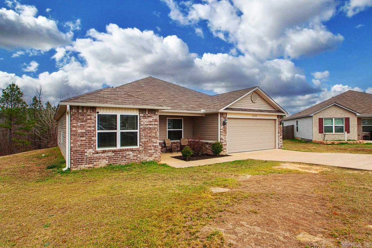 PARKWAY MEADOWS - Residential