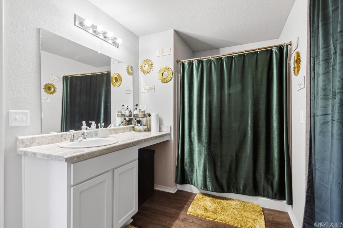 PARKWAY MEADOWS - Residential