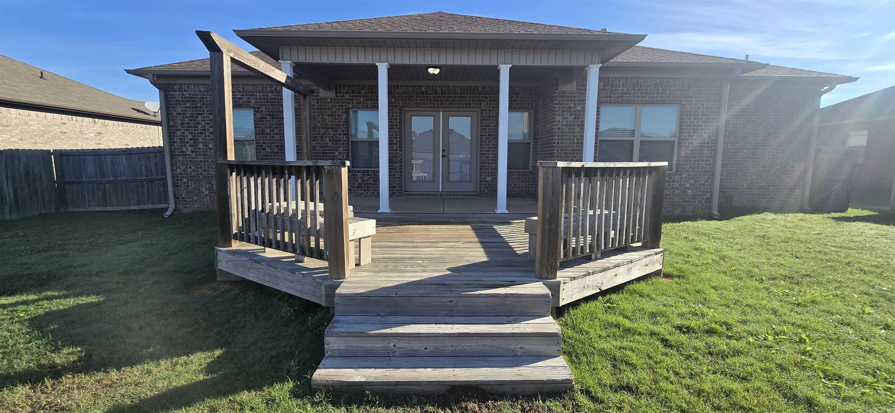 Stonehedge Place II - Residential Lease