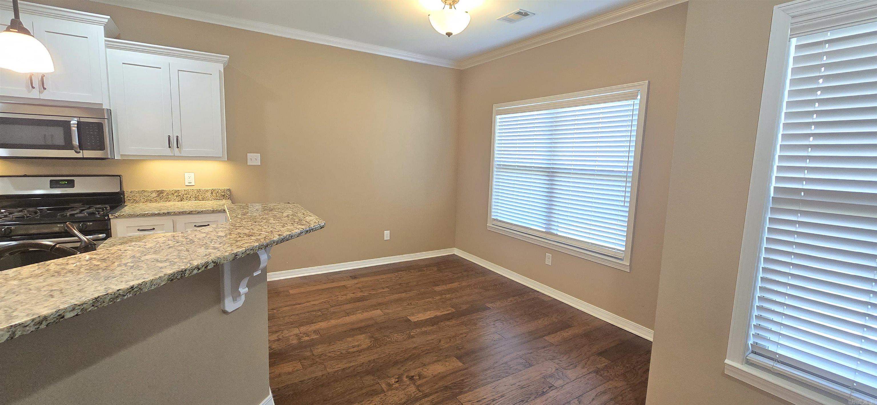 Stonehedge Place II - Residential Lease