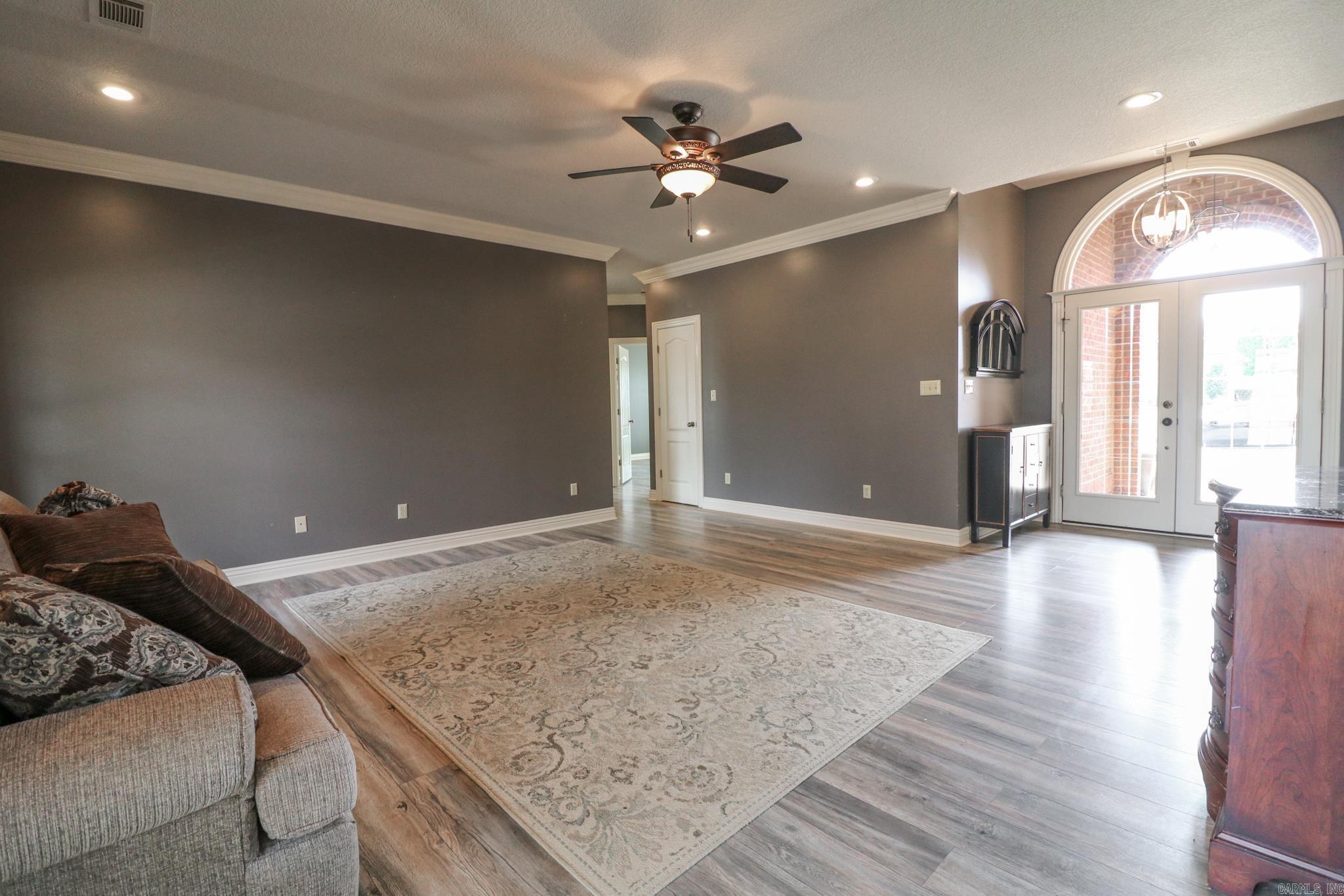 Layman Crest - Residential