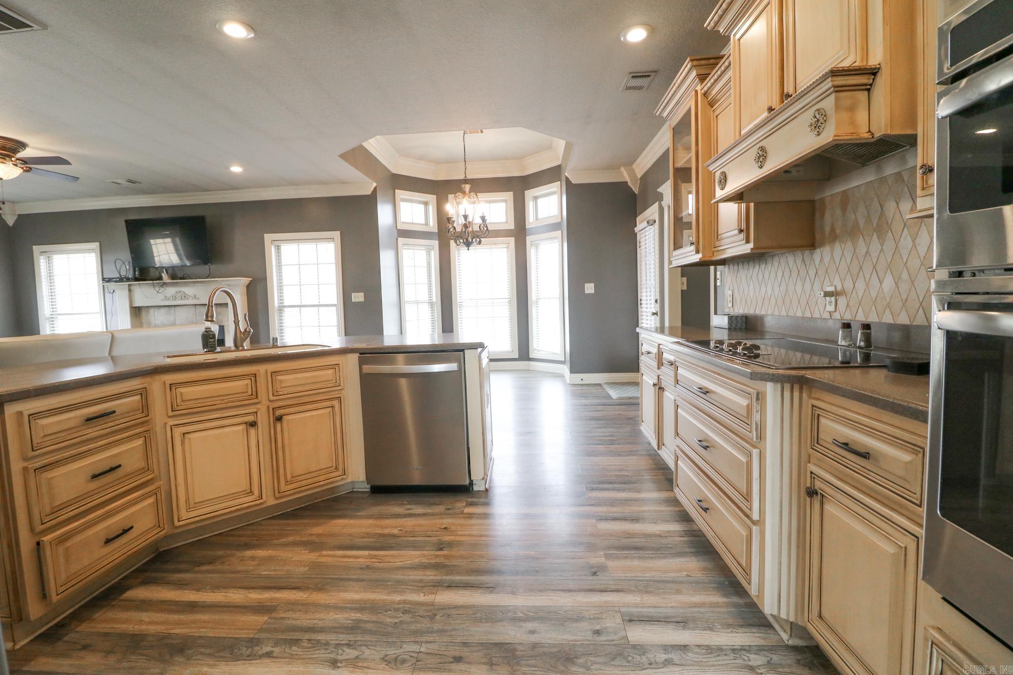 Layman Crest - Residential