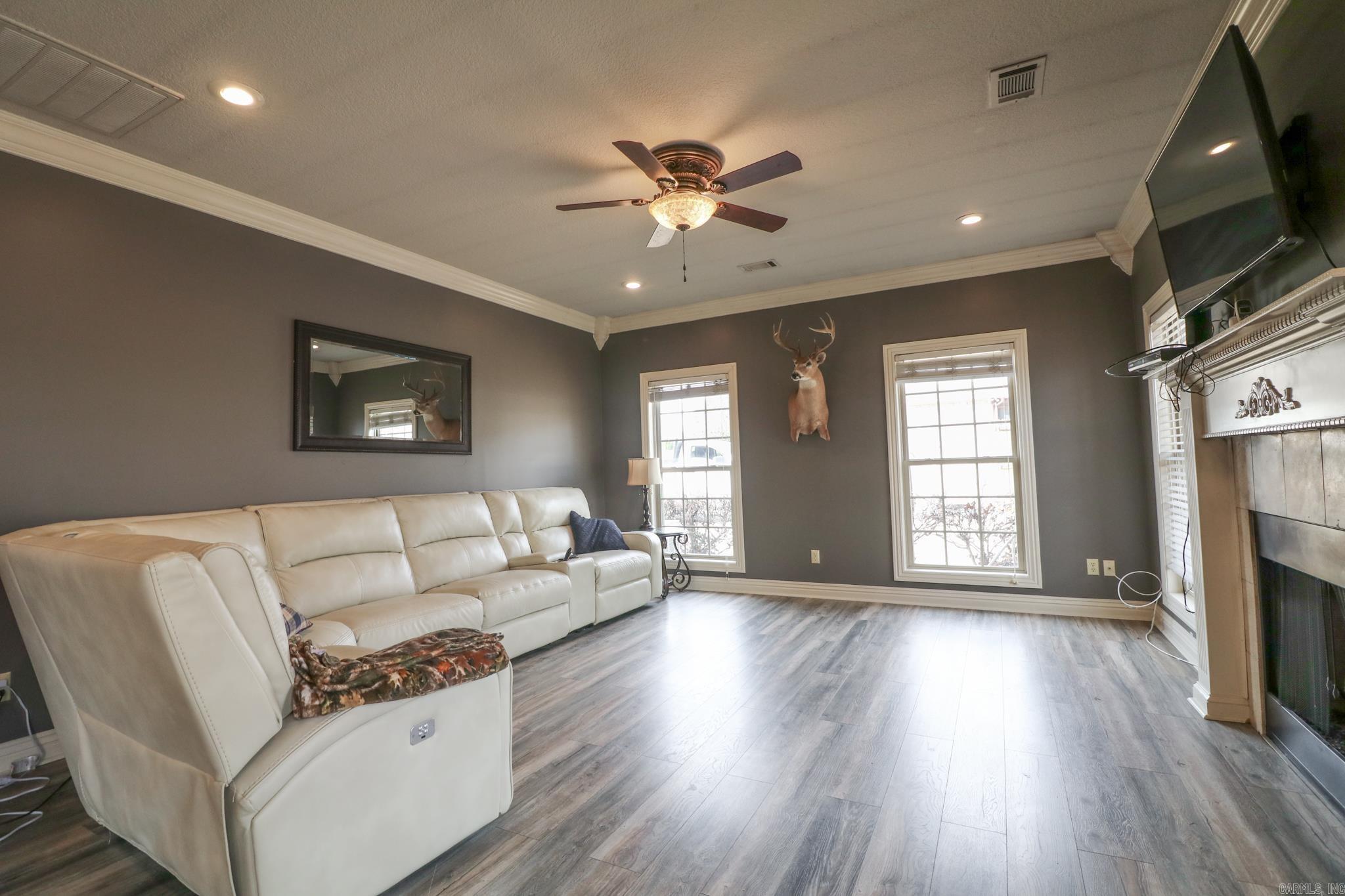 Layman Crest - Residential