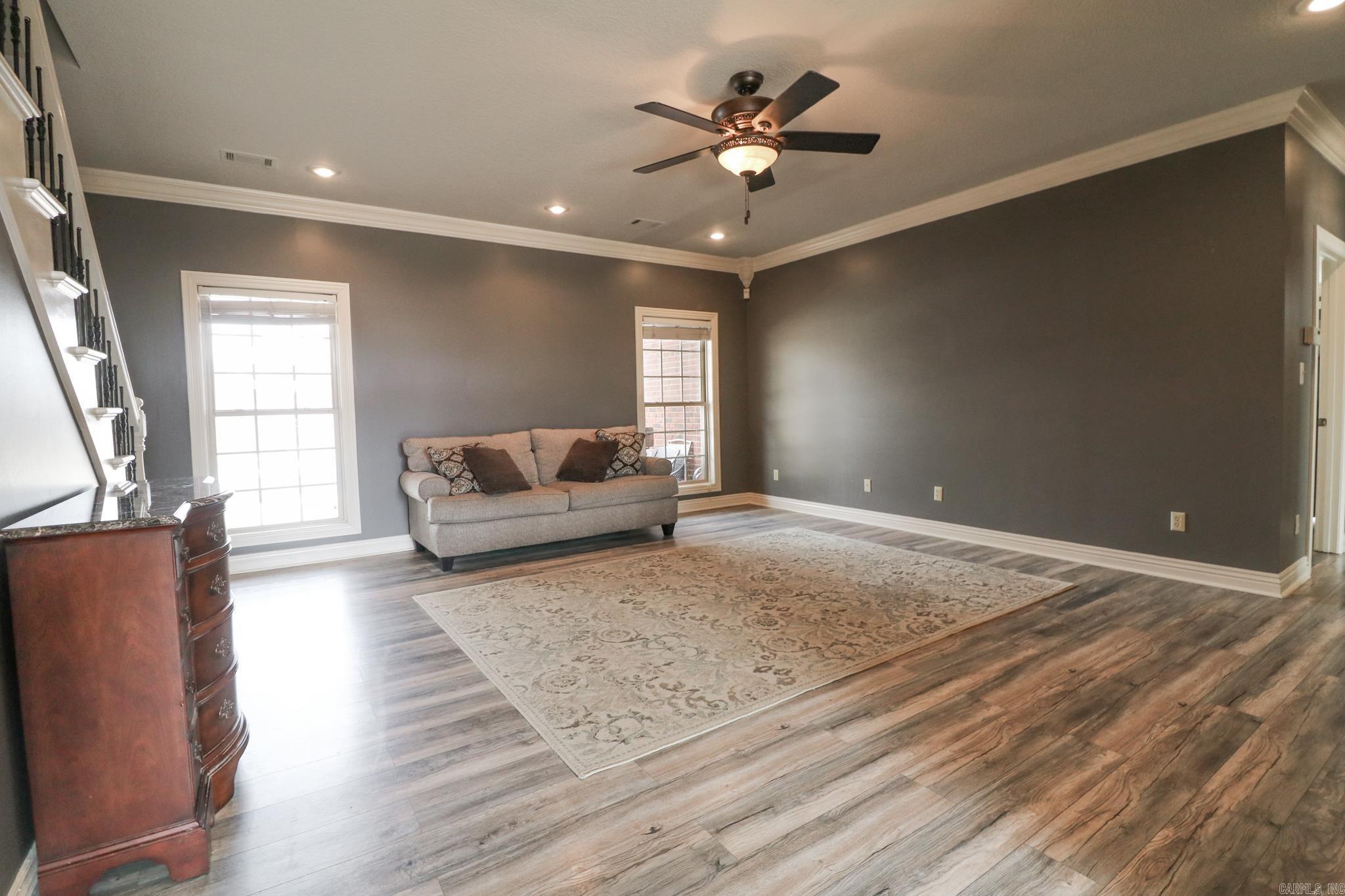 Layman Crest - Residential