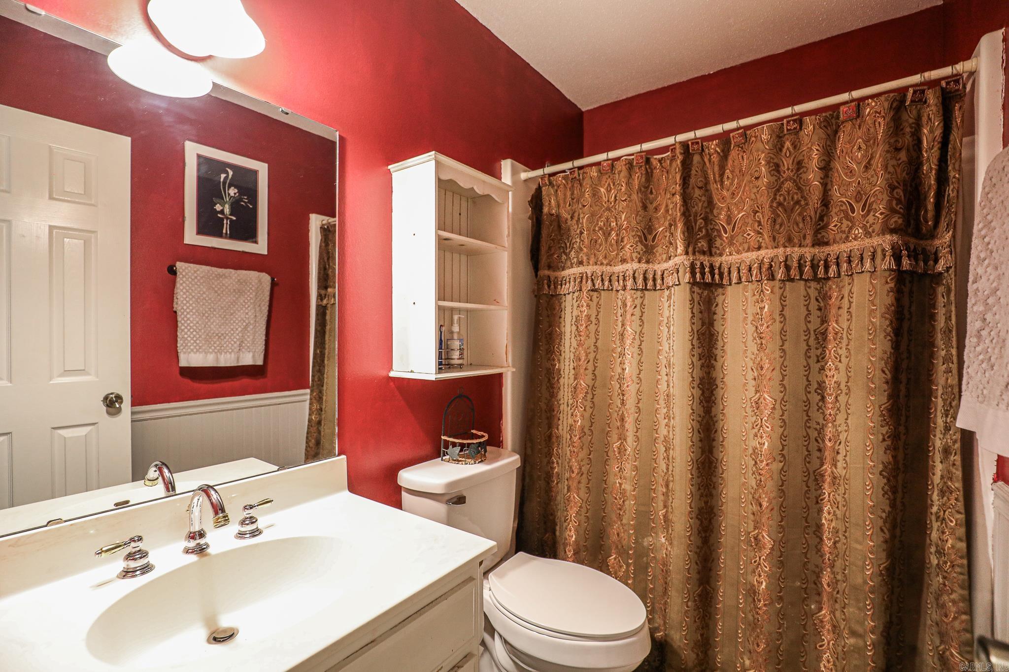 CHERRY CREEK - Residential