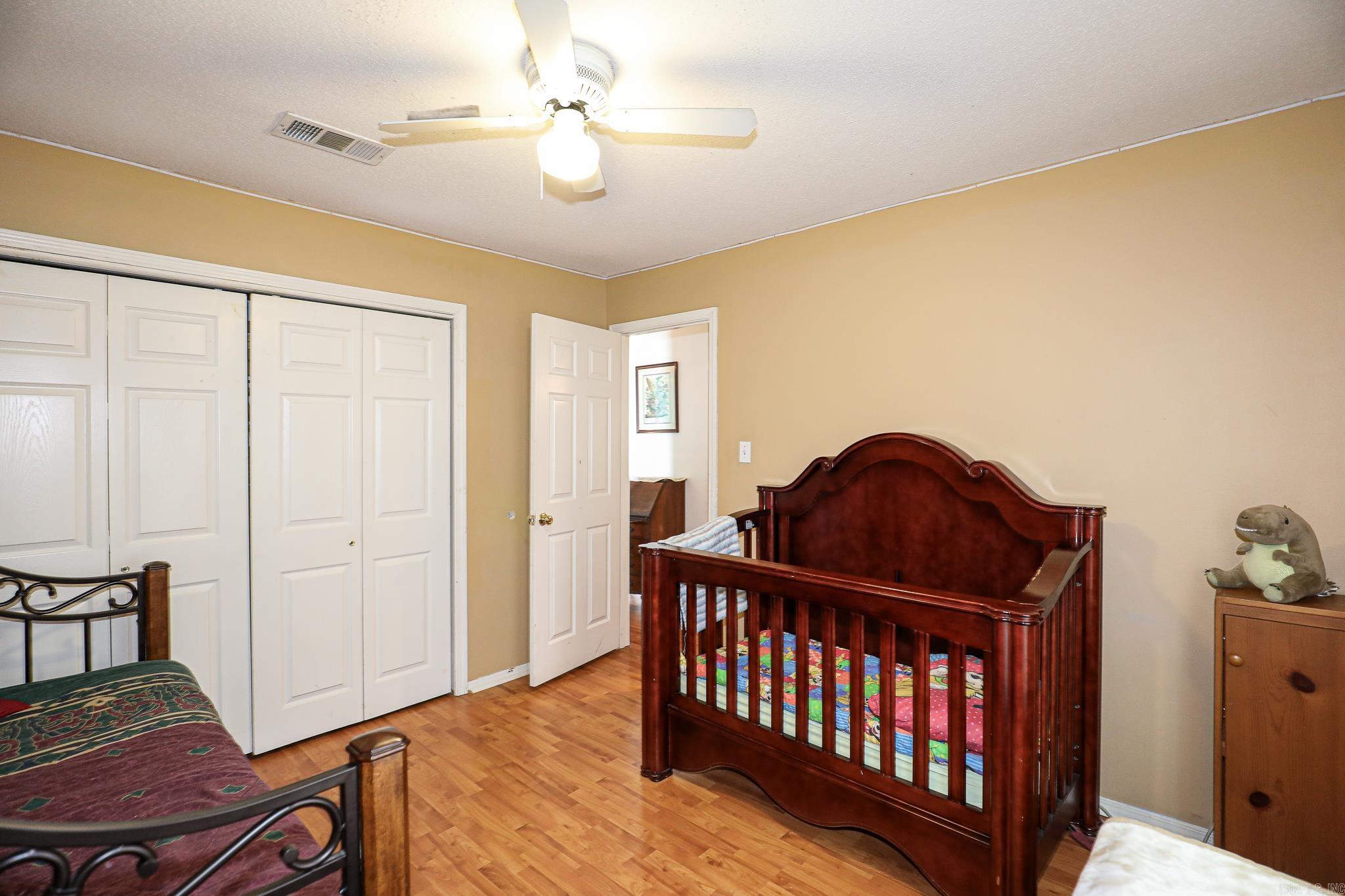 CHERRY CREEK - Residential