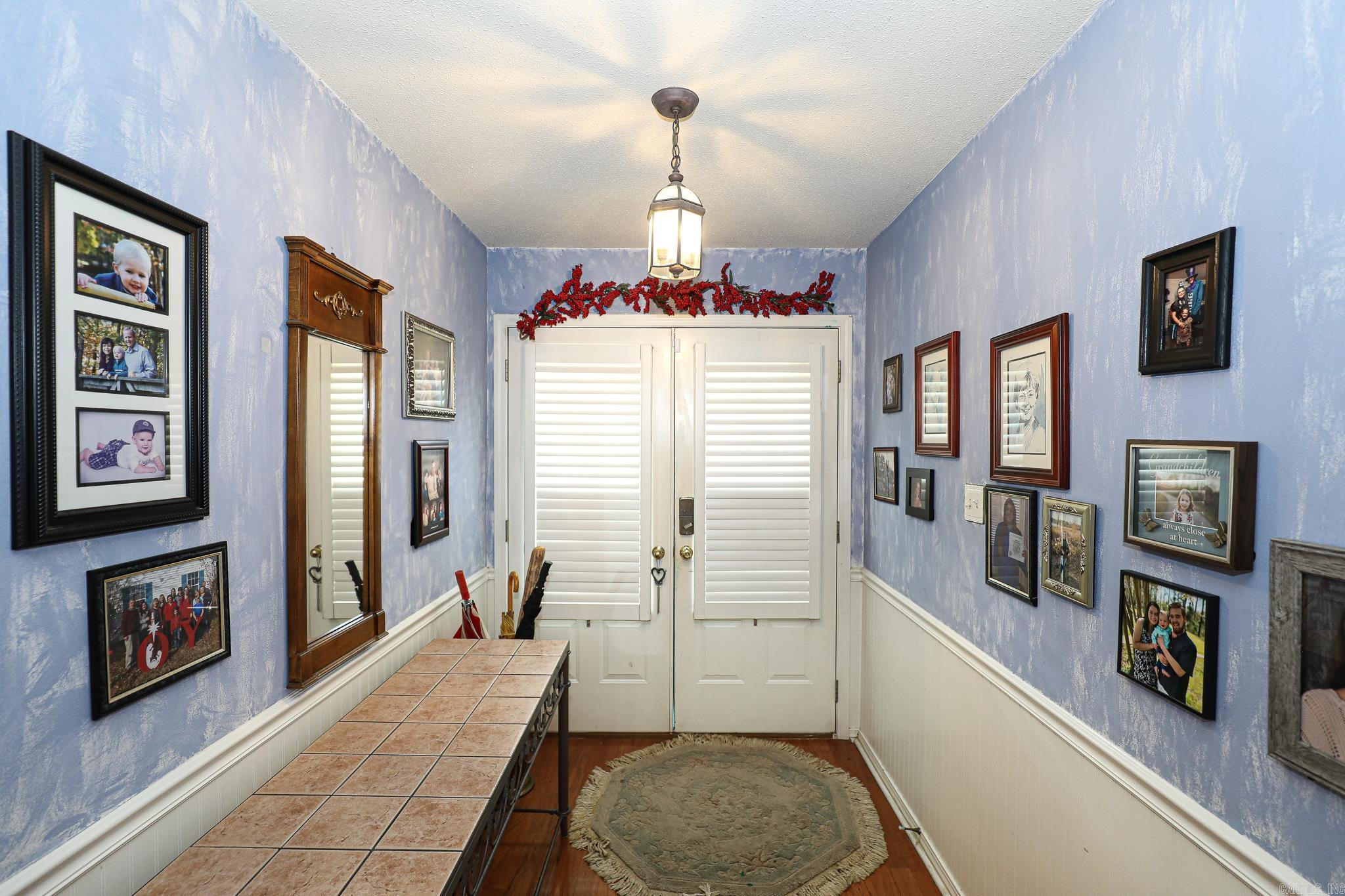 CHERRY CREEK - Residential