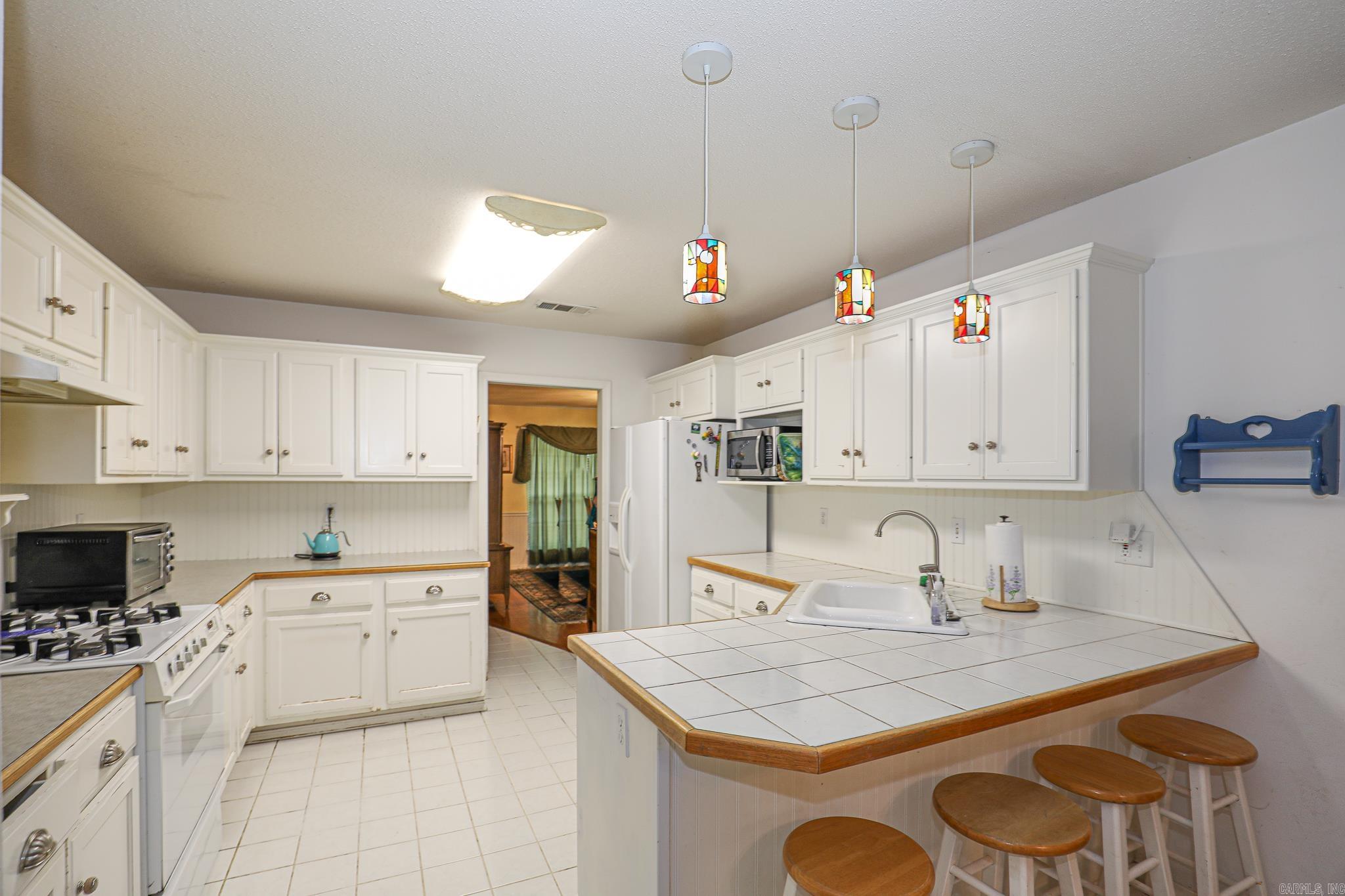 CHERRY CREEK - Residential