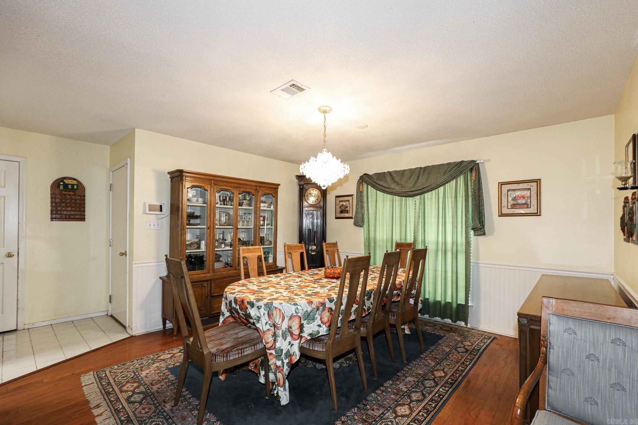 CHERRY CREEK - Residential