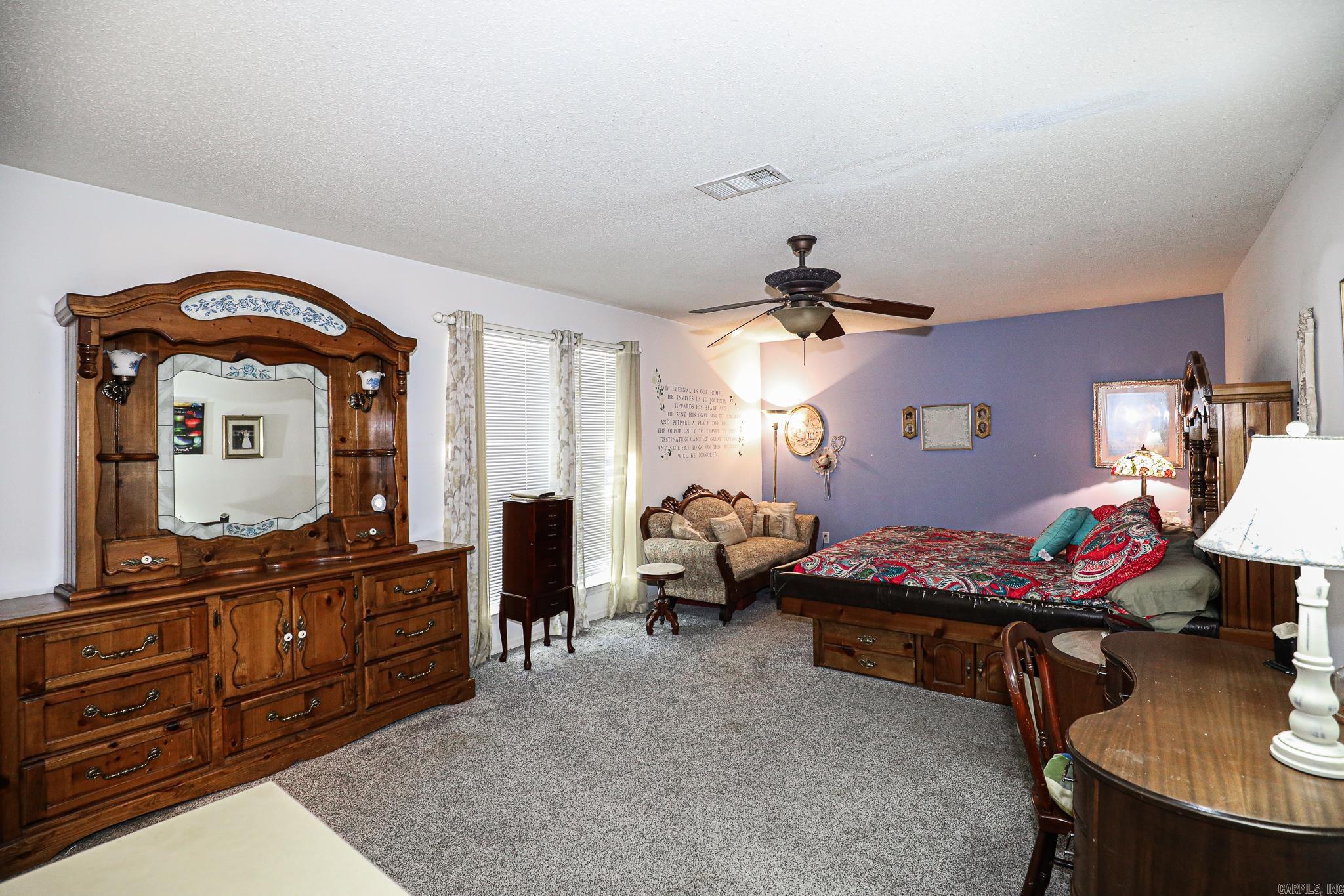 CHERRY CREEK - Residential