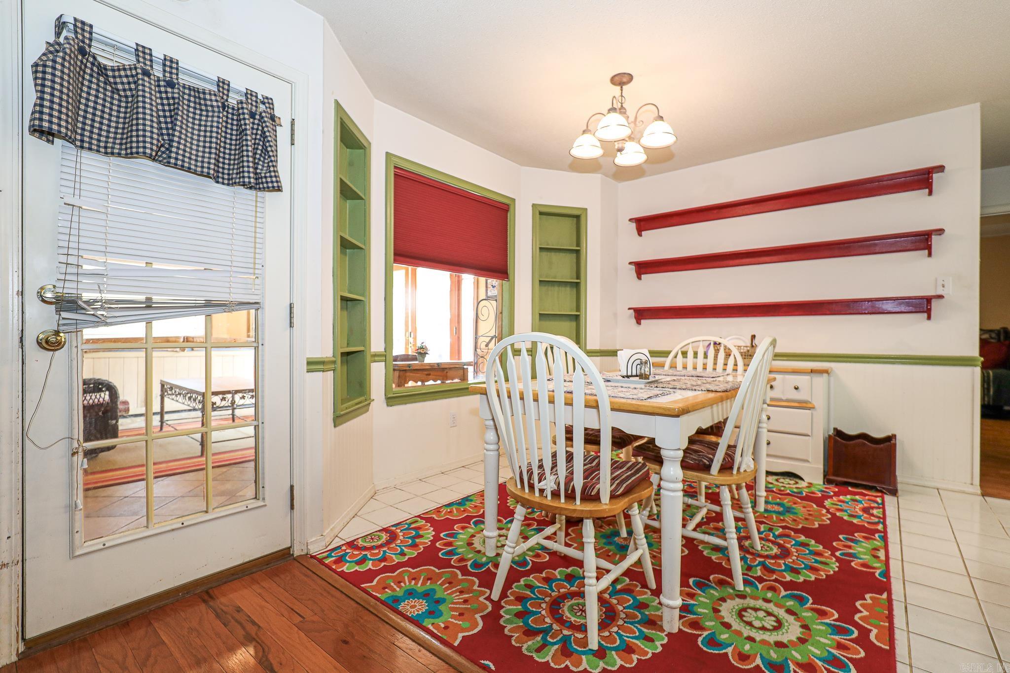 CHERRY CREEK - Residential