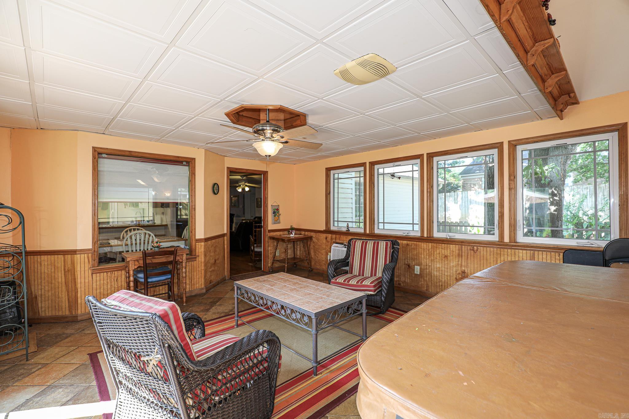 CHERRY CREEK - Residential