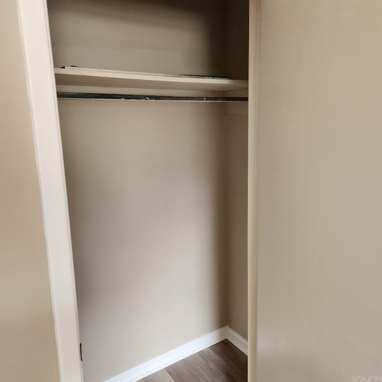 Sachs Suburban - Residential Income