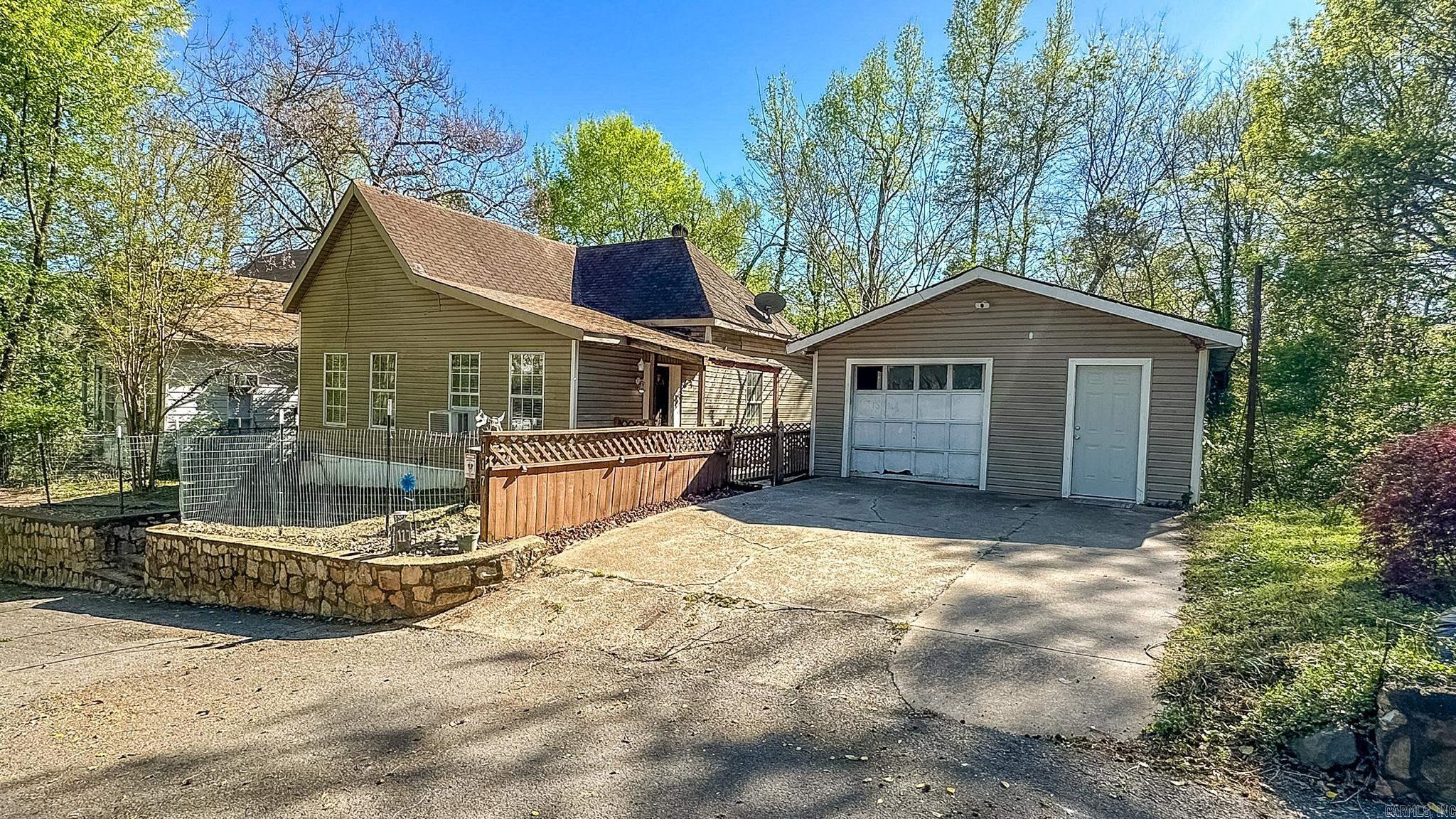 Eddy & Longinotti - Residential