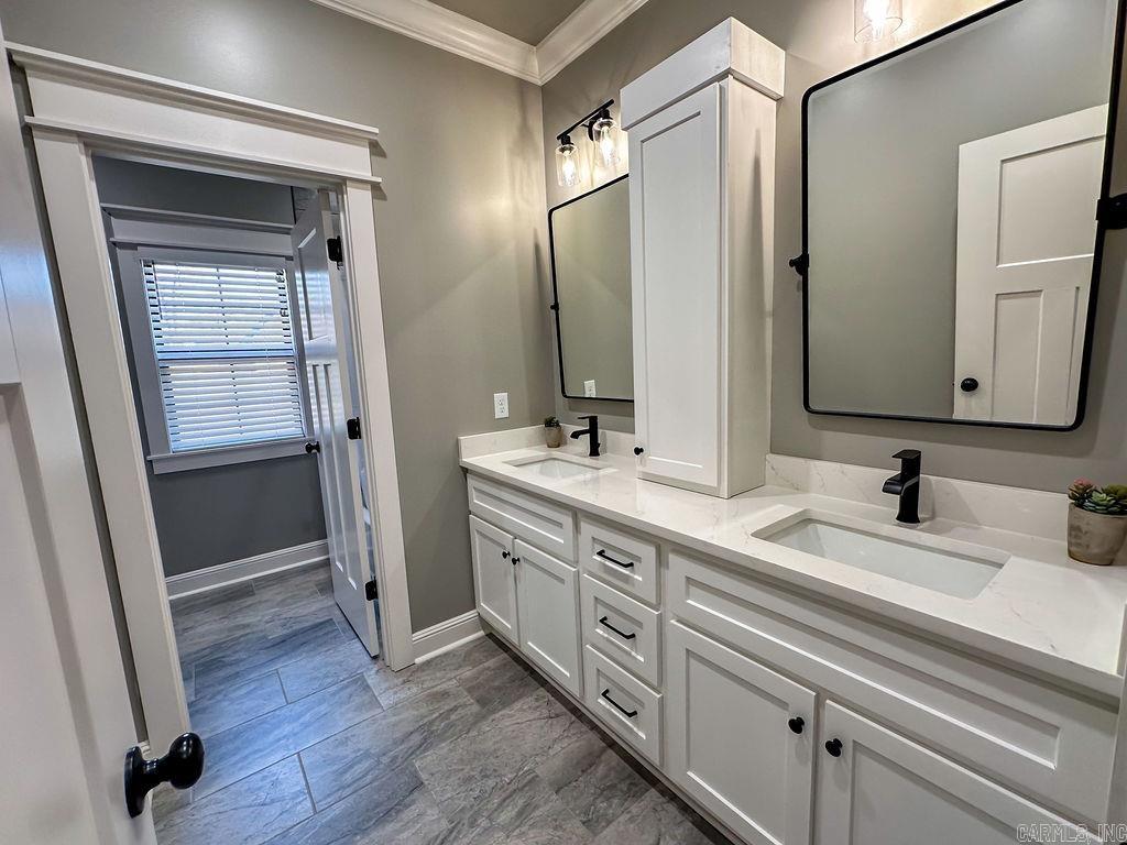 SIERRA RIDGE - Residential