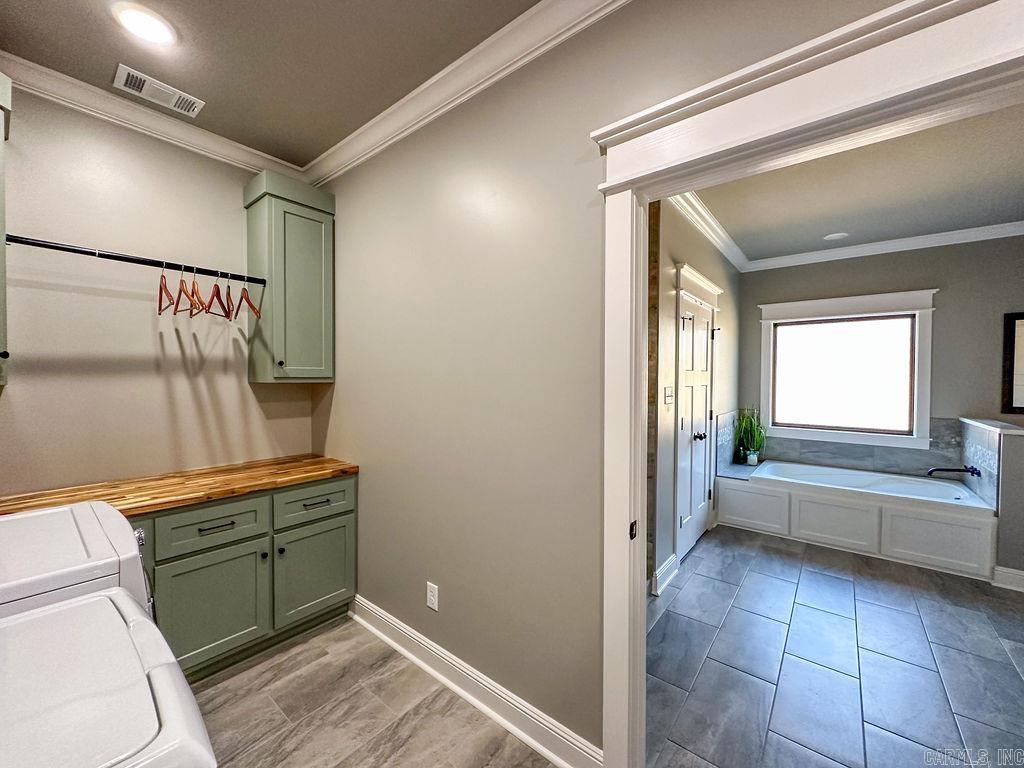 SIERRA RIDGE - Residential