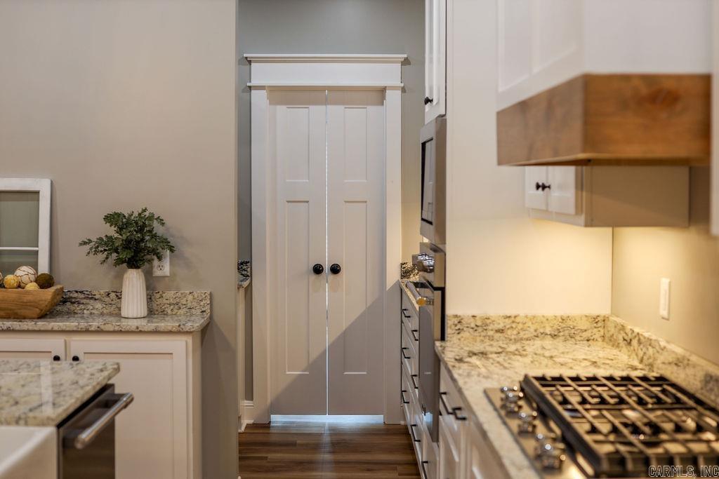 SIERRA RIDGE - Residential