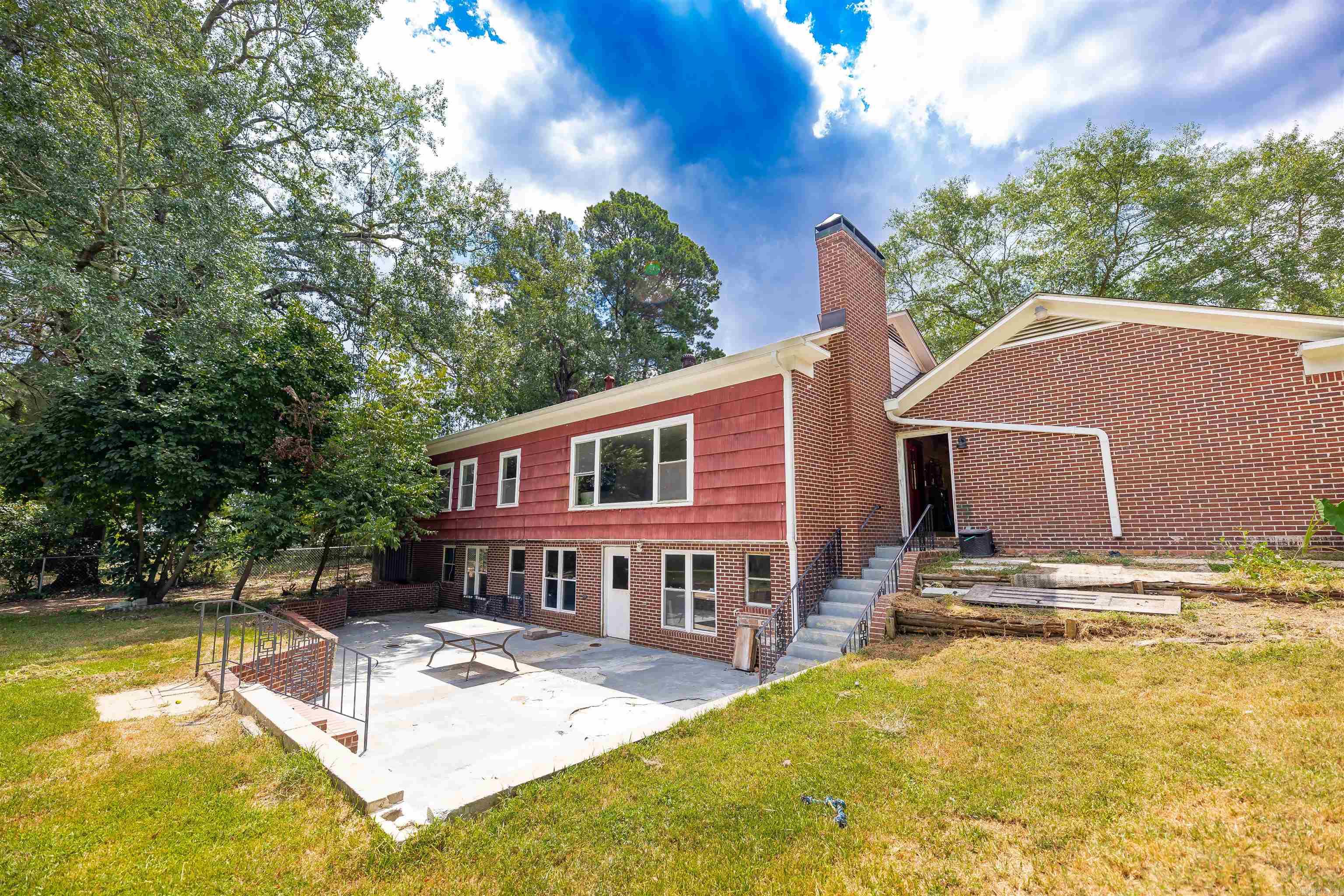 MAPLE HILL - Residential