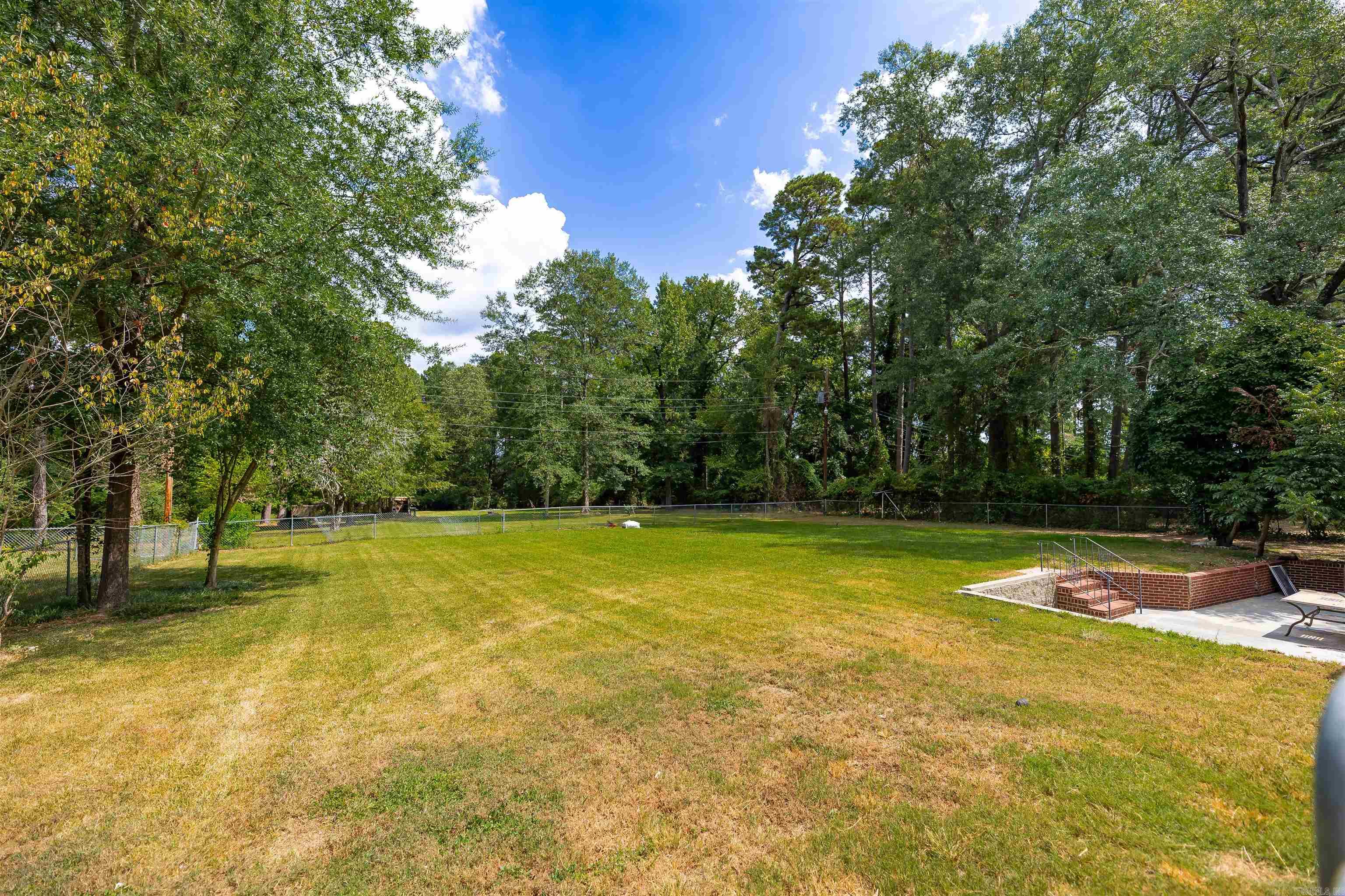 MAPLE HILL - Residential