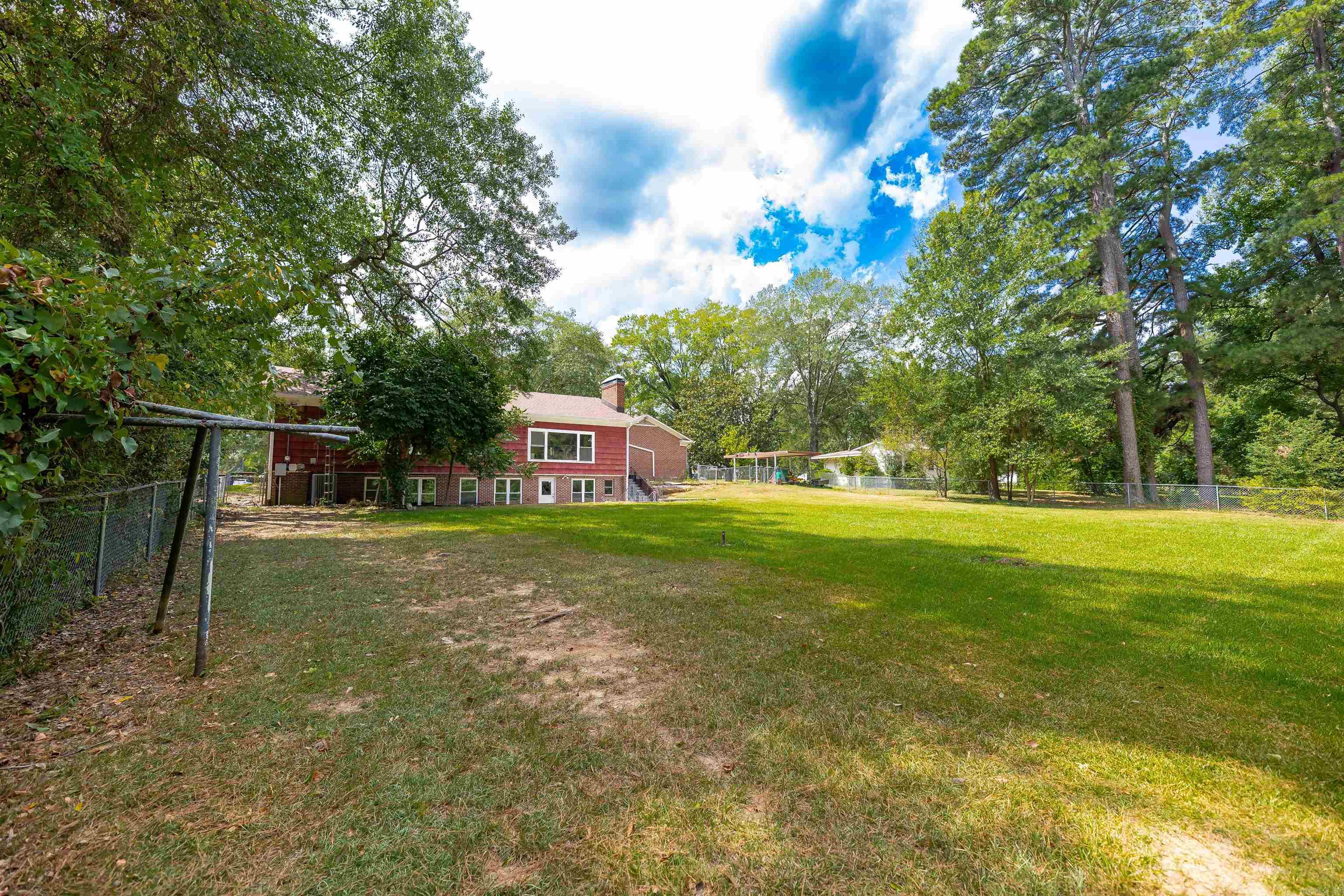 MAPLE HILL - Residential