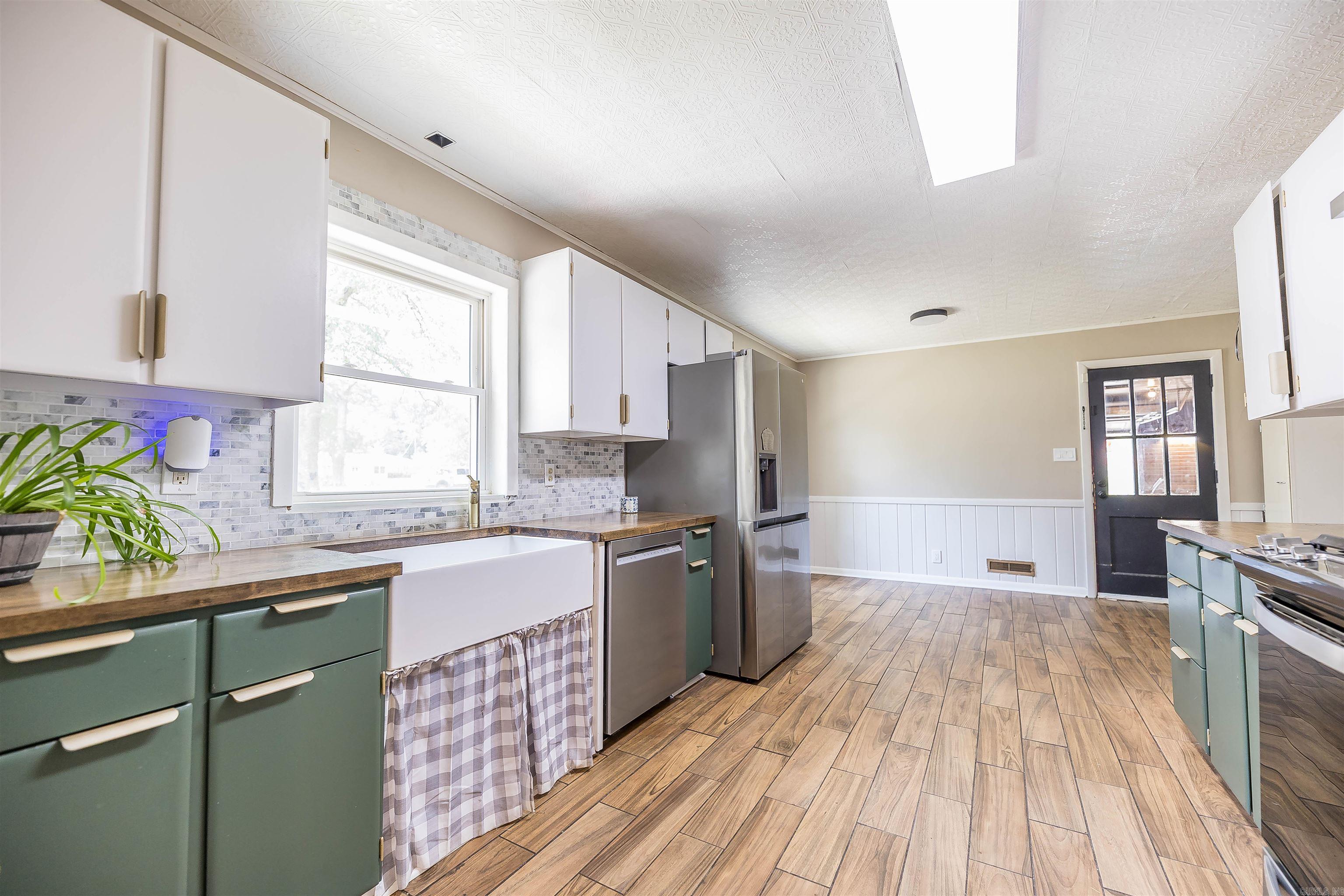 MAPLE HILL - Residential