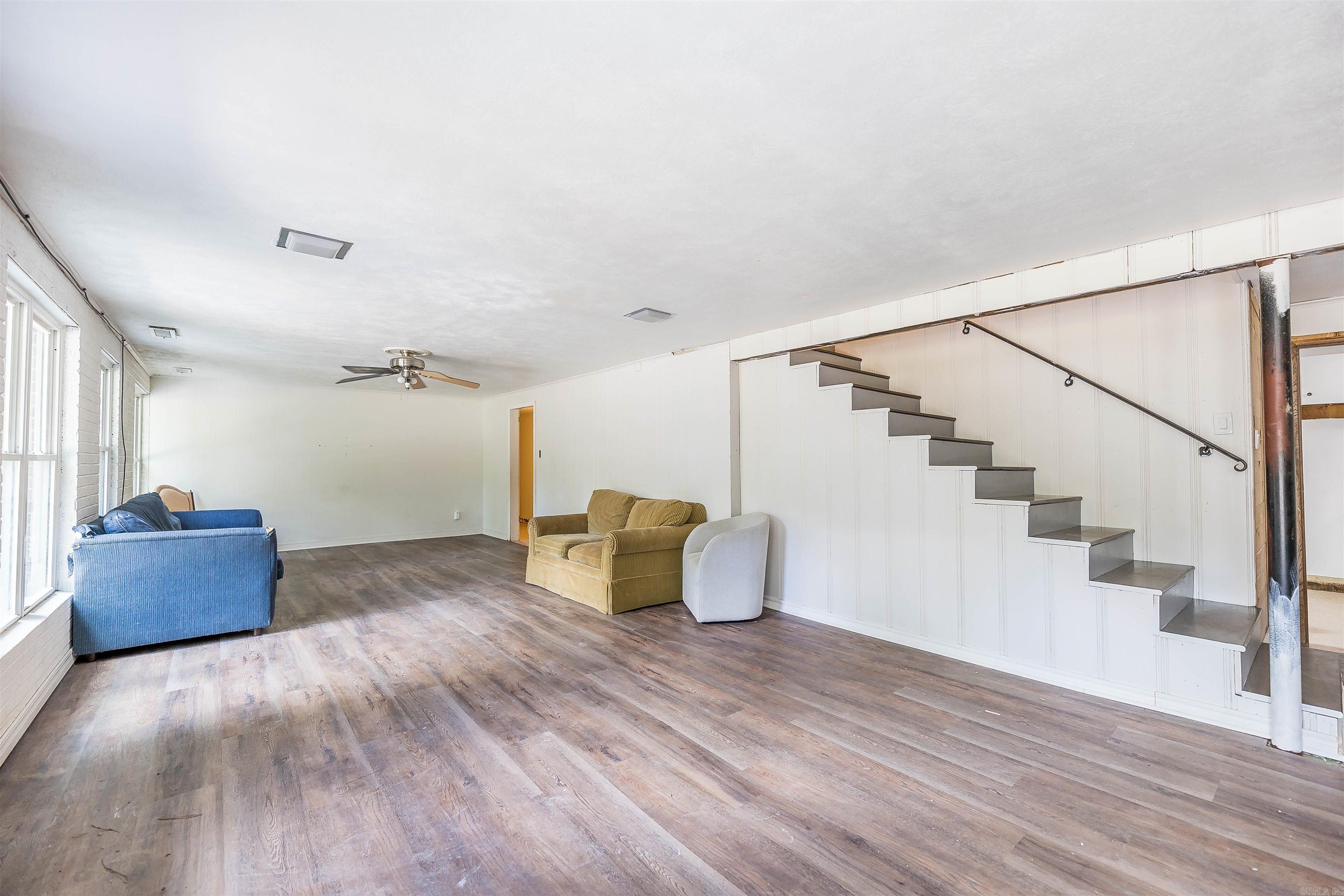 MAPLE HILL - Residential