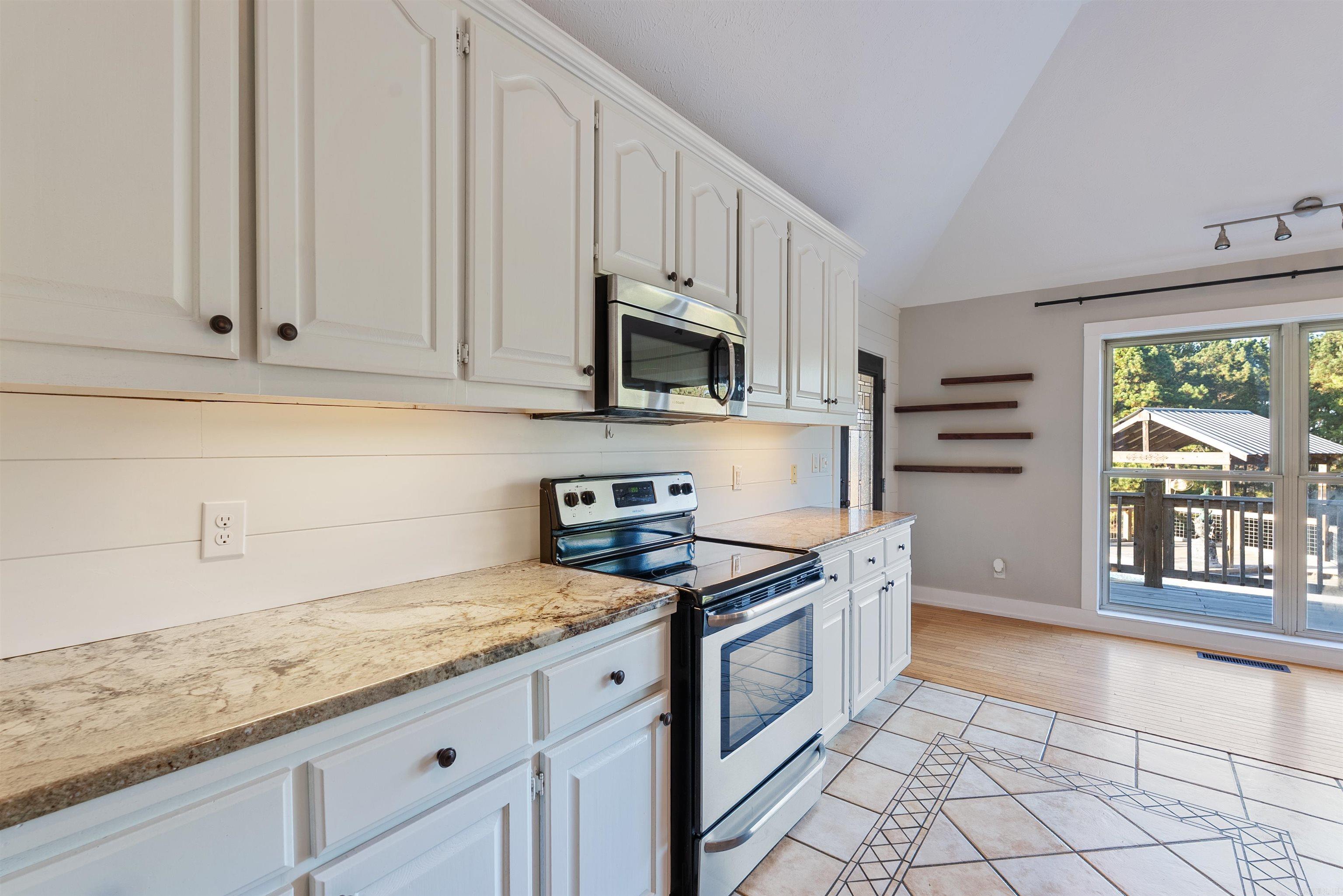 SUMMER HILL PLACE - Residential