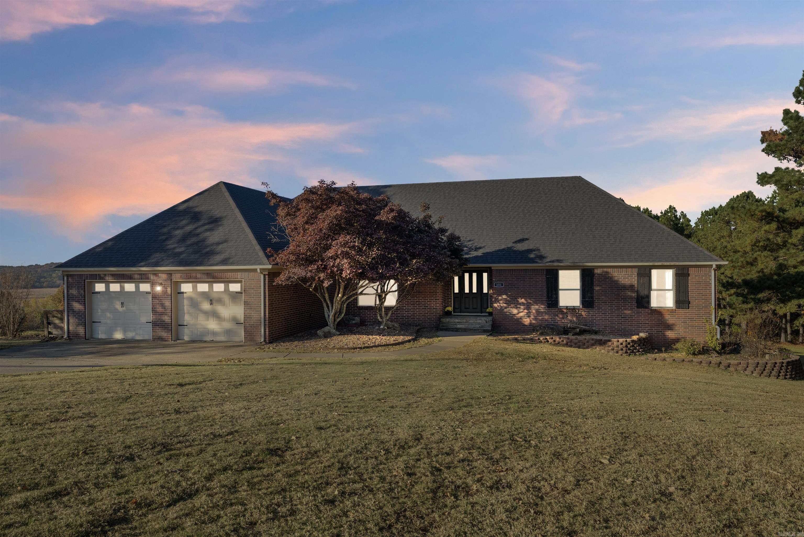 SUMMER HILL PLACE - Residential