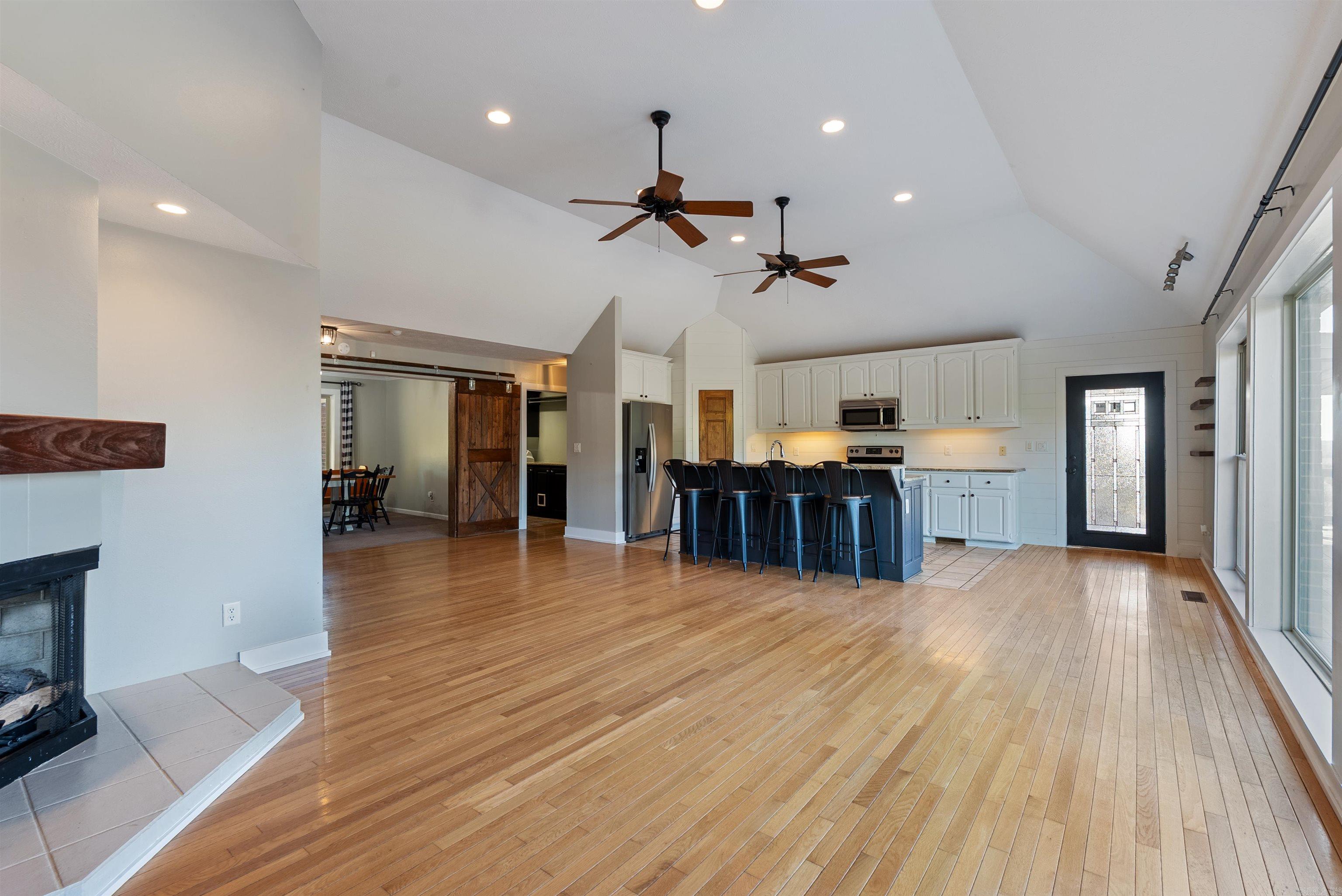 SUMMER HILL PLACE - Residential