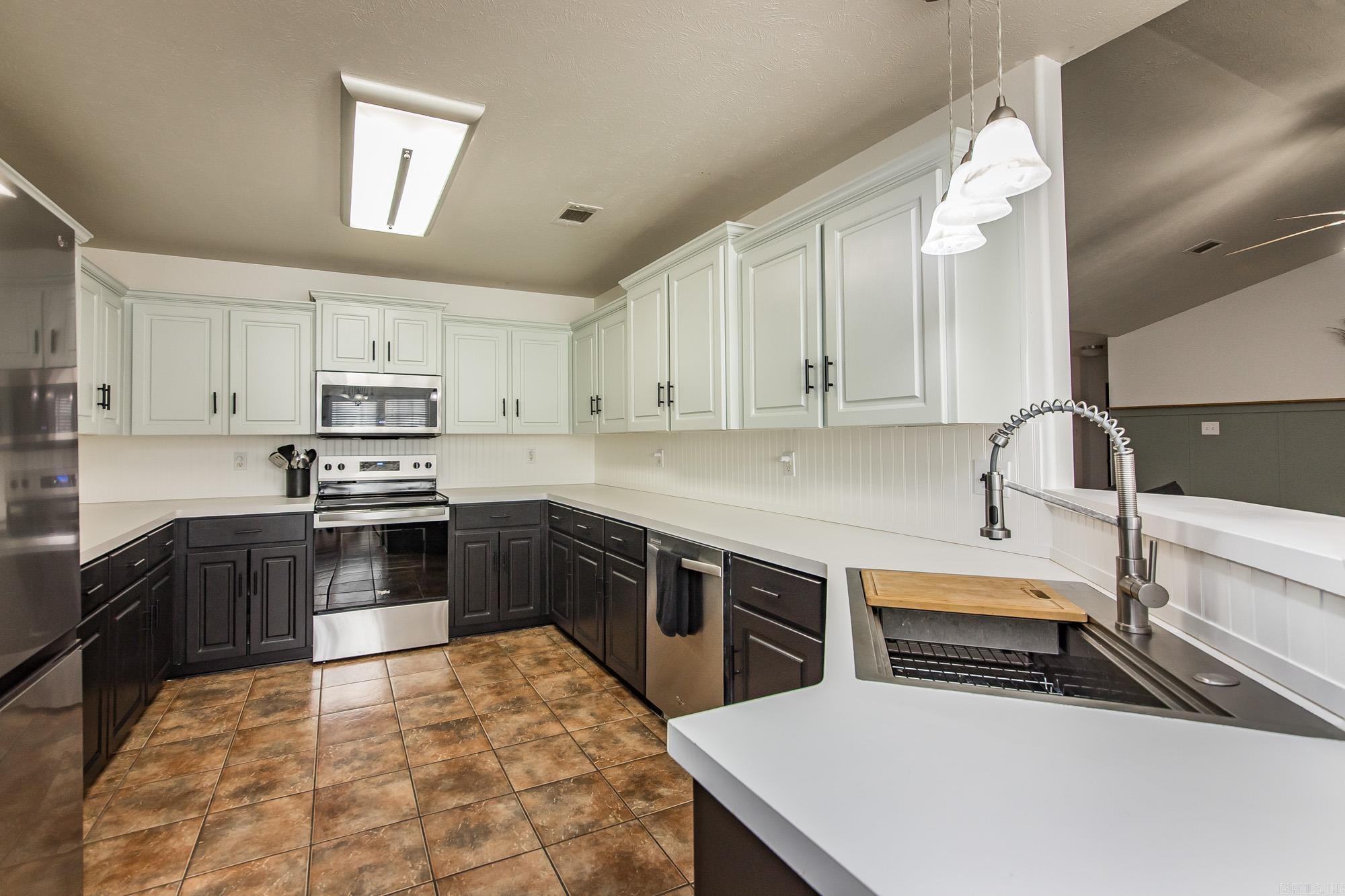 WARREN PLACE - Residential