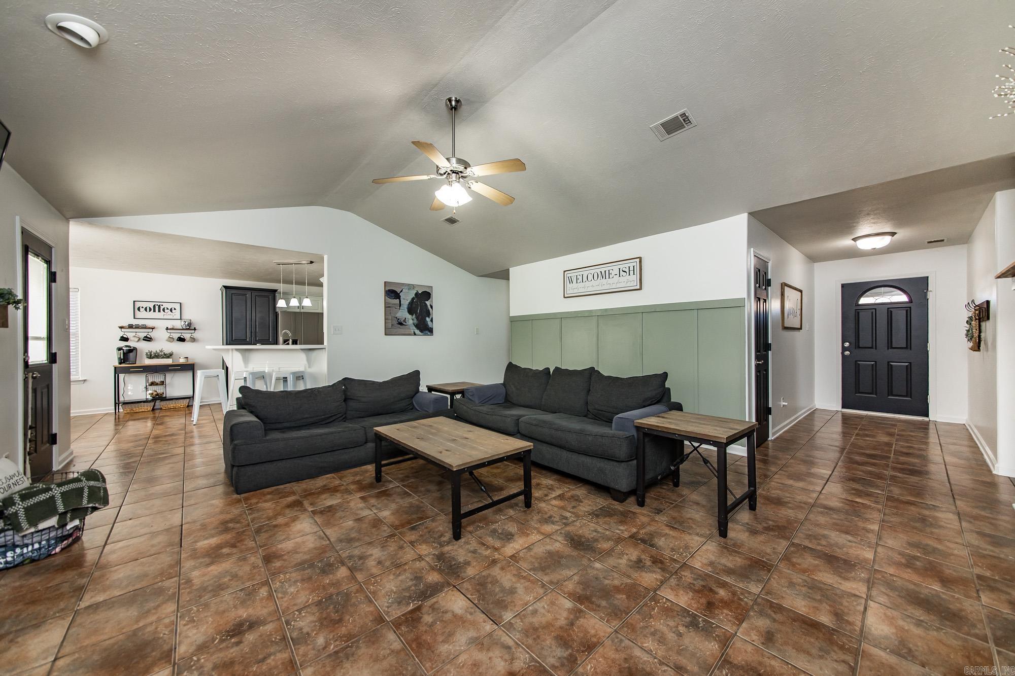 WARREN PLACE - Residential