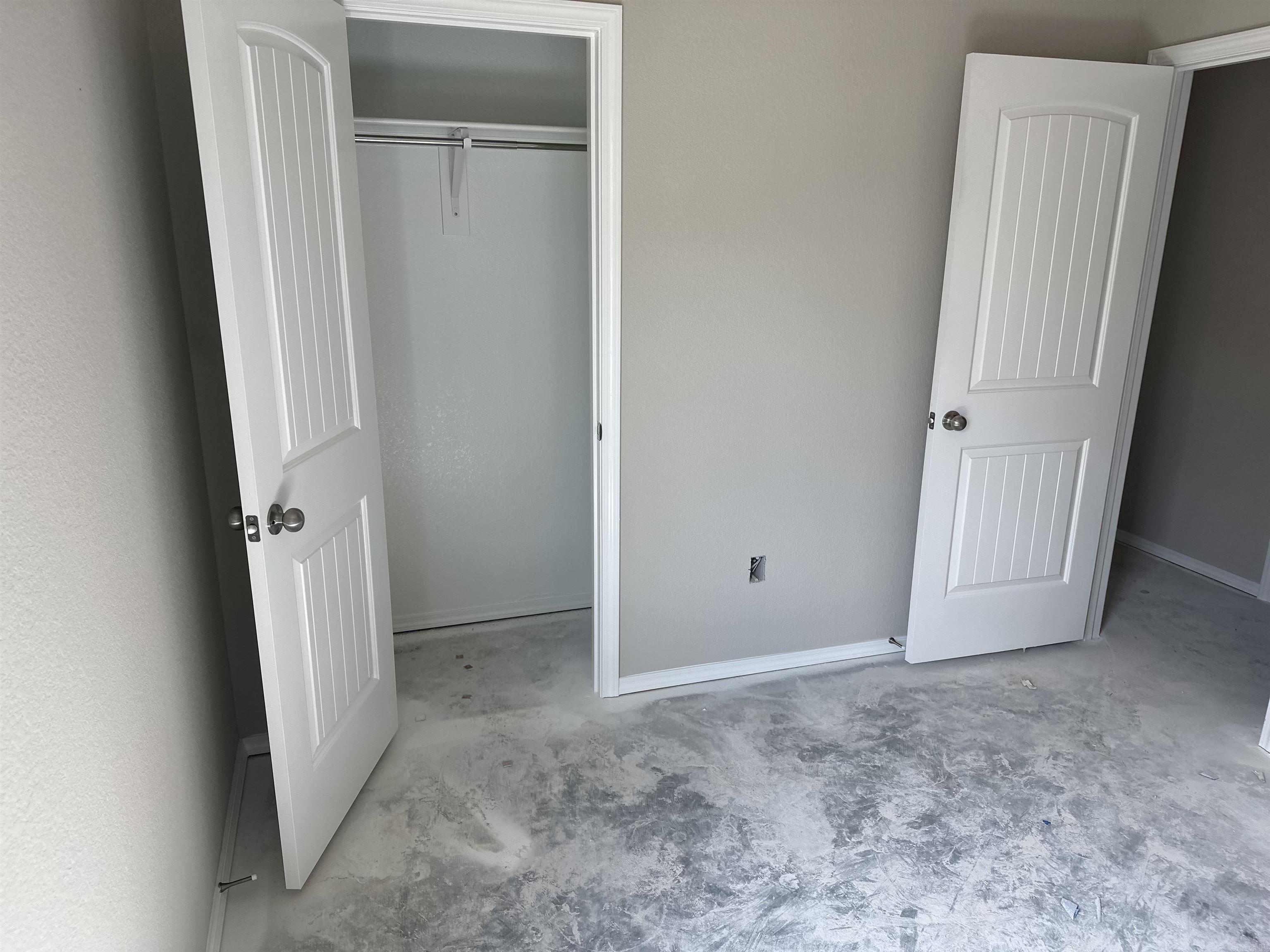 COUNTRY CLUB OF ARK THE - Residential