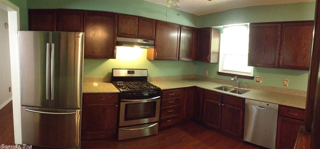 PECAN LAKE - Residential