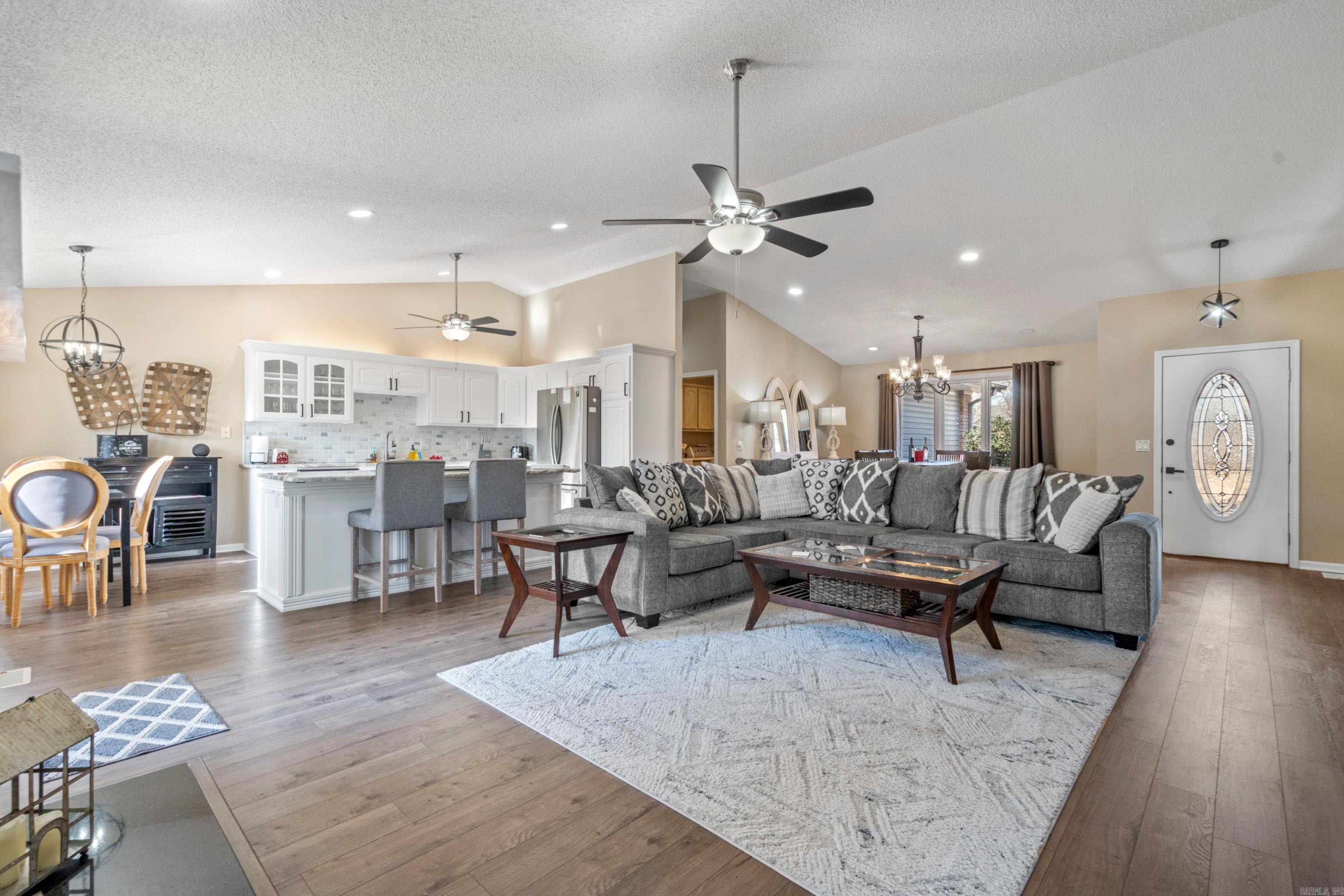 RONQUILLO - Residential