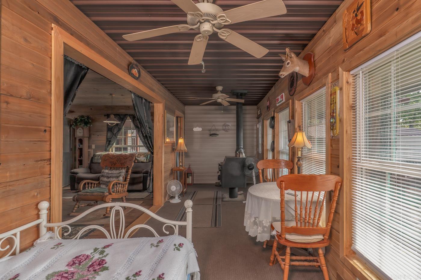 WEST LAKE HIDDEN VALLEY - Residential