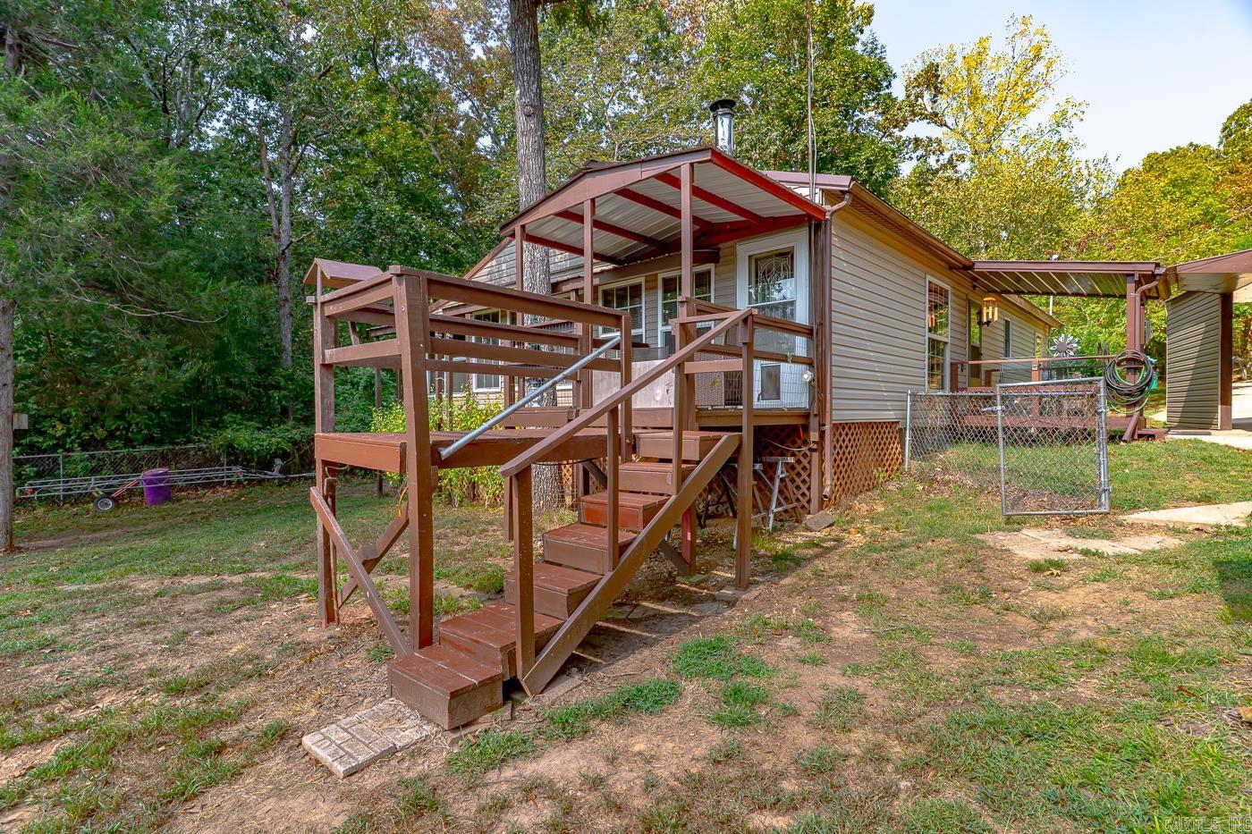 WEST LAKE HIDDEN VALLEY - Residential