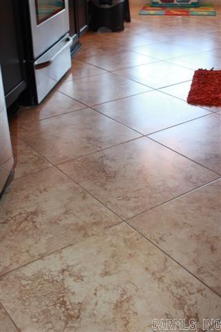 Falcon Crest - Residential