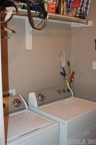 Falcon Crest - Residential