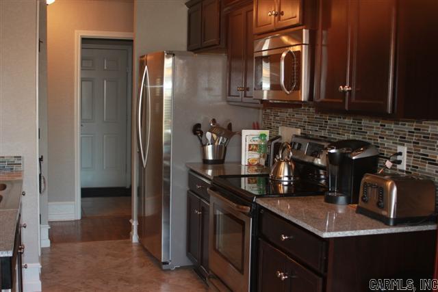 Falcon Crest - Residential