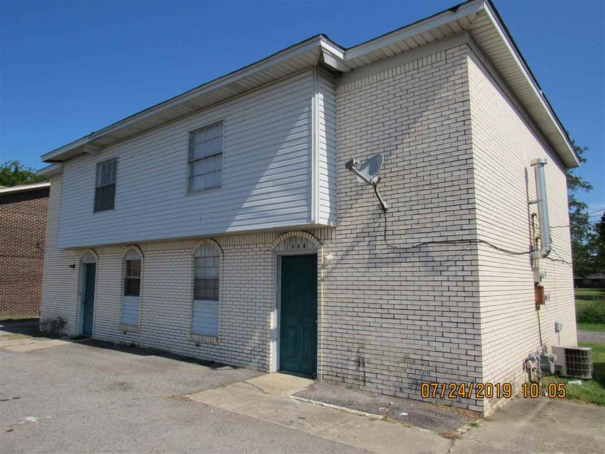 Updated 3 bedroom townhome, new flooring throughout, new paint throughout, all kitchen appliances including refrigerator, separate laundry area with hook-ups, all bedrooms located upstairs, gas & electric, no pets!