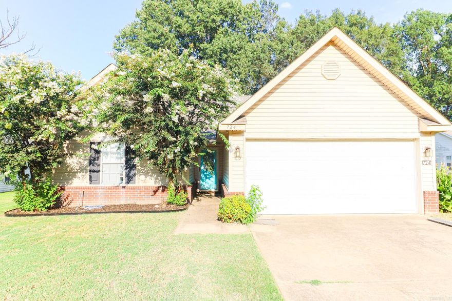 Check out this 3 bedroom, 2 bath home in West Jonesboro with a 2 car attached garage and a new roof! This home is move in ready!! Great interior updates, and a nice privacy fenced backyard!